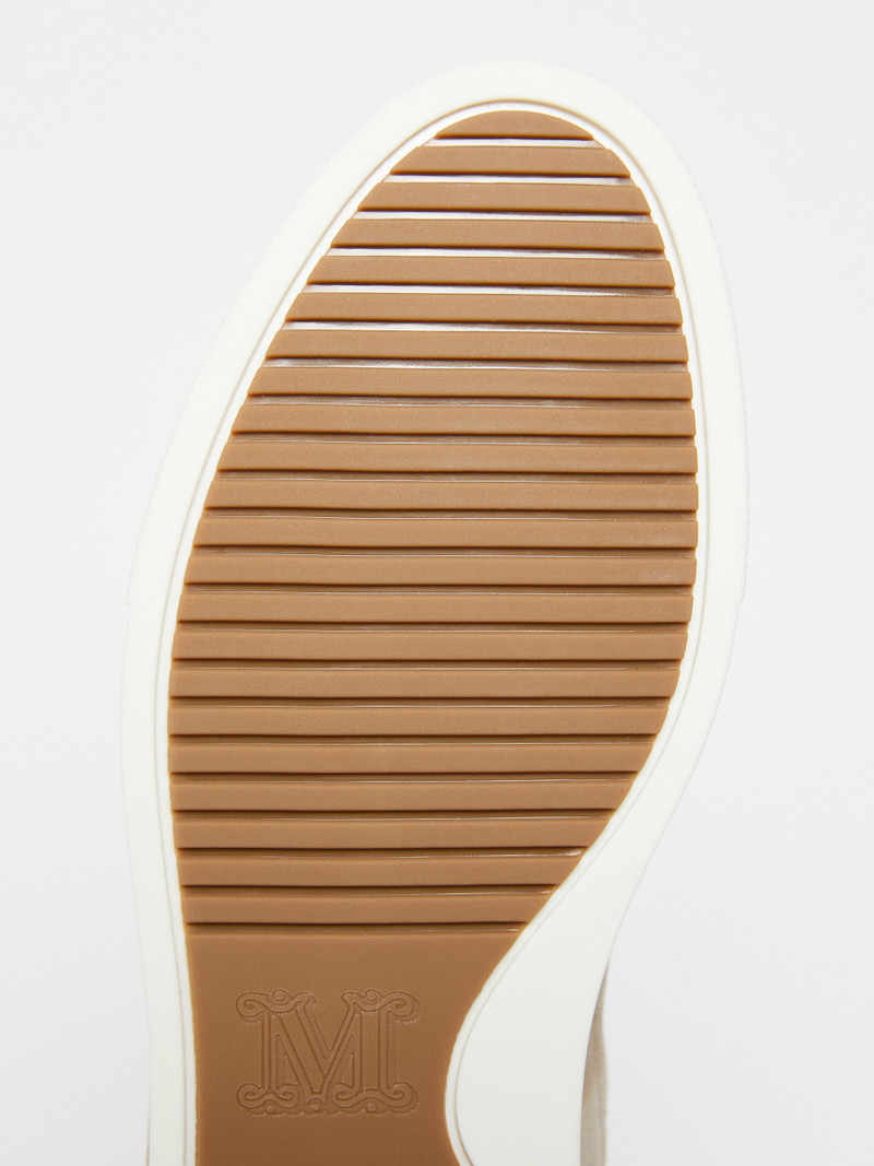 TIA Suede slip-ons 5