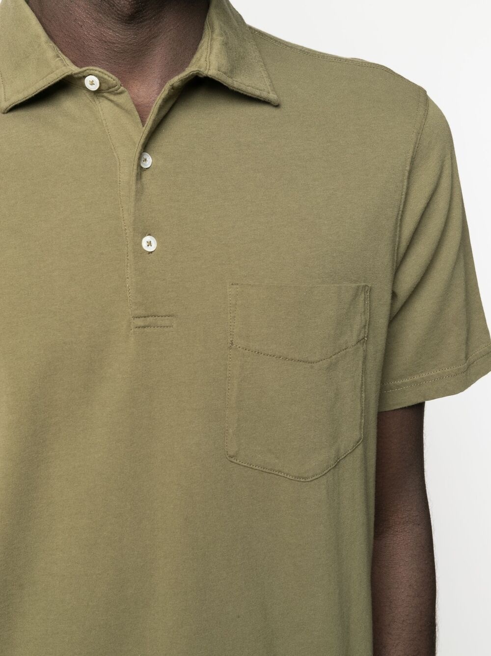 Camisa polo com bolso no busto - 4