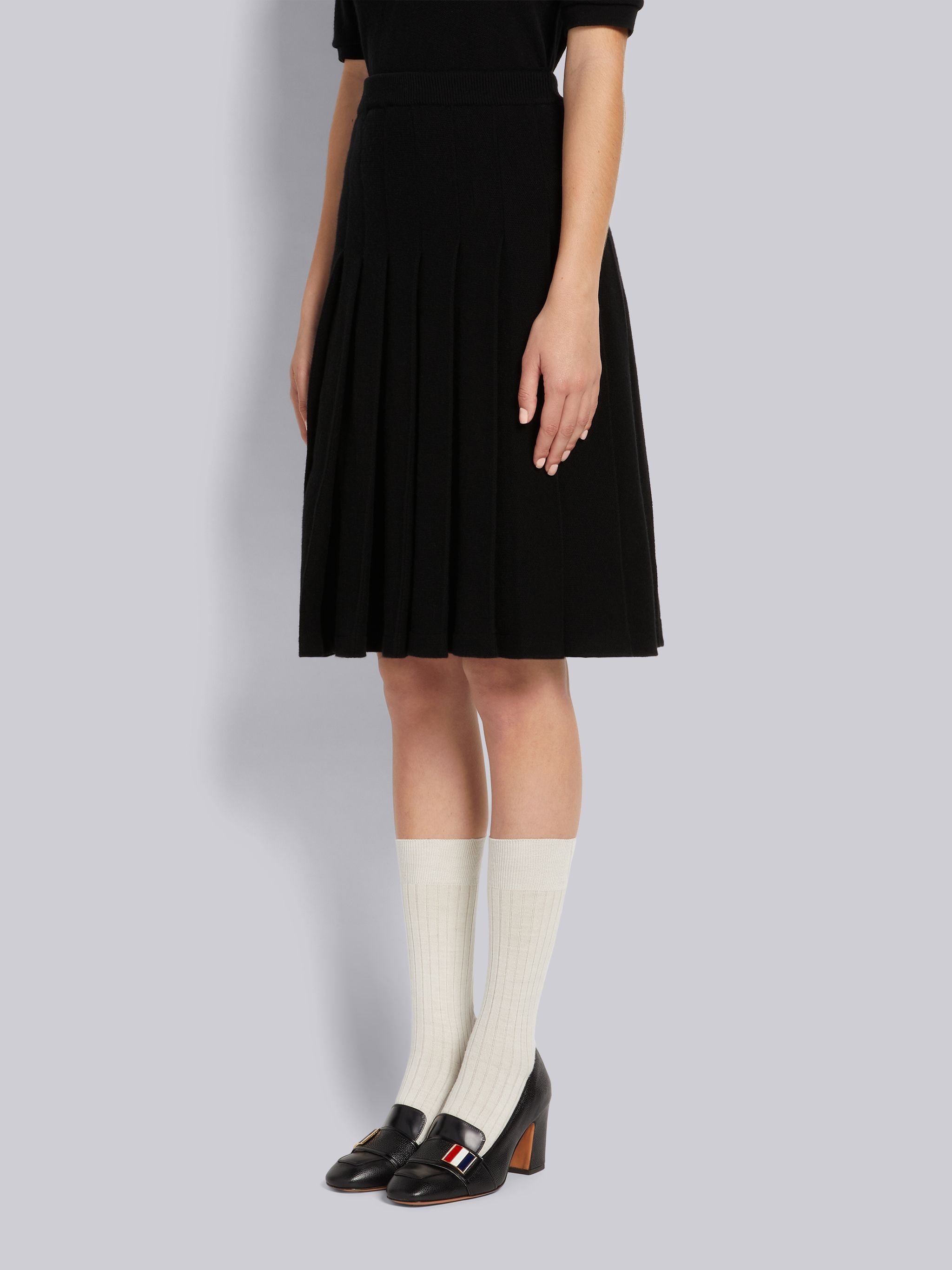 Black Cashmere Pique Below-the-Knee Pleated Skirt - 2