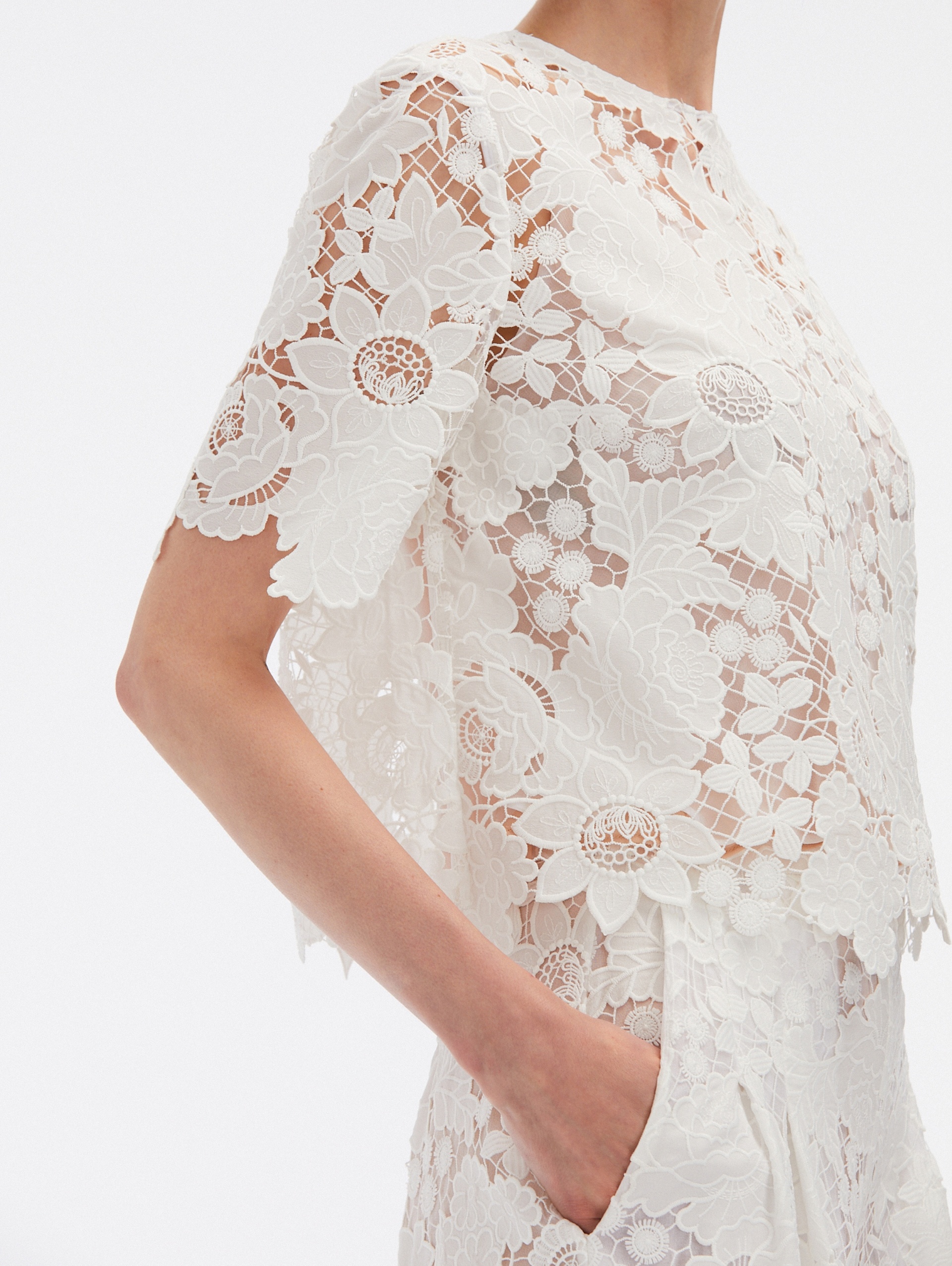 MIXED BOTANICAL GUIPURE LACE TOP - 5