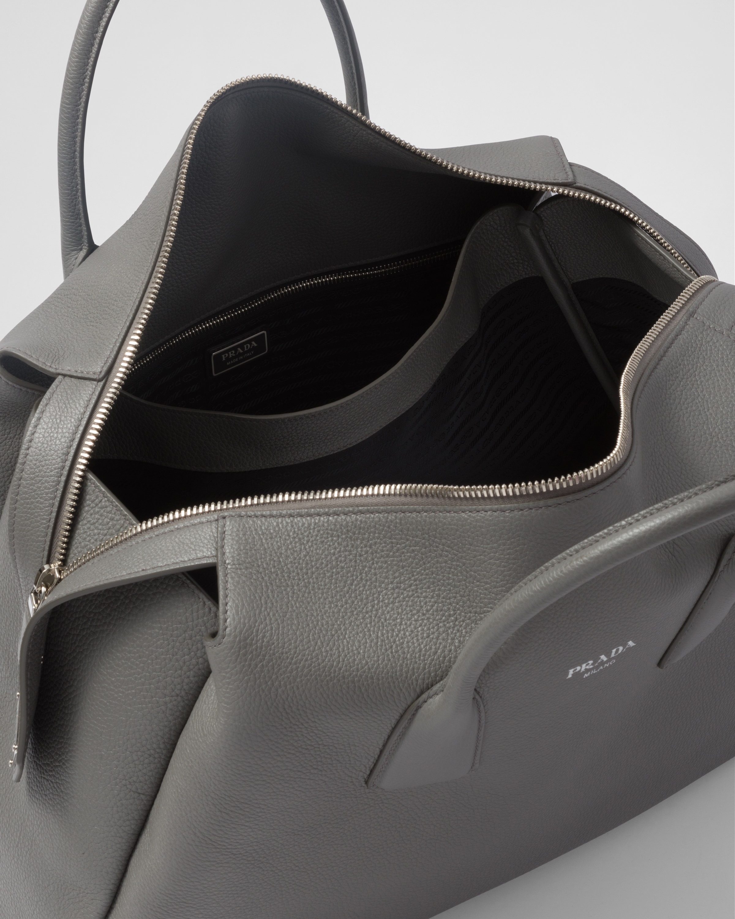 Leather travel bag - 5