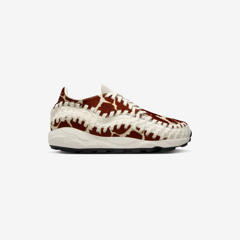 Wmns Air Footscape Woven - 1