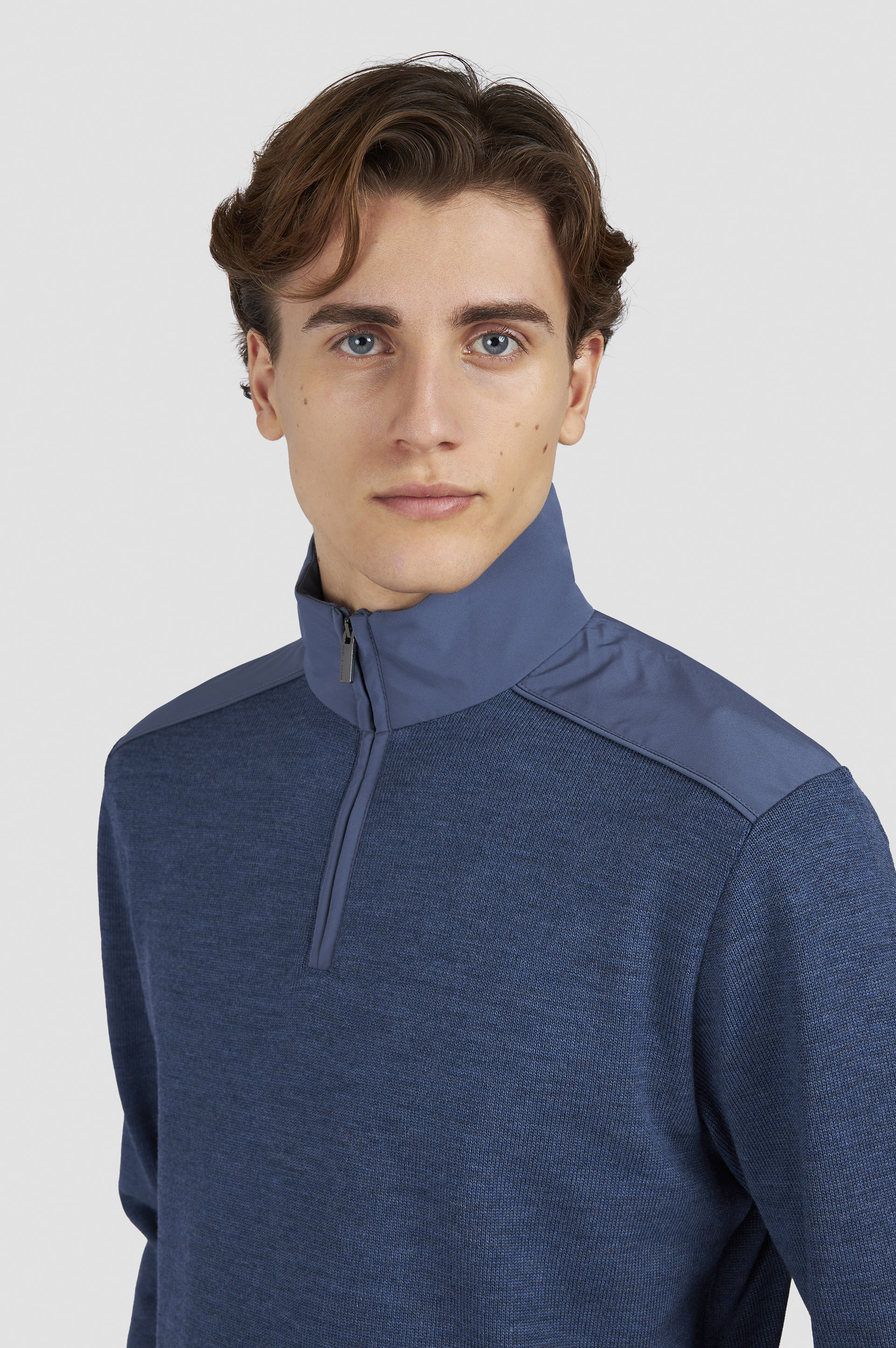 HALF-ZIP SWEATER IN SOFT COOL TOUCH WOOL WITH TYPHOON® RE-4X4 STRETCH DETAILS - 4