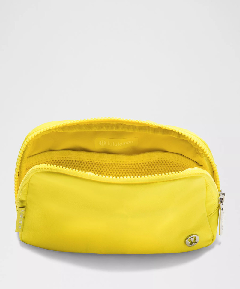 Everywhere Belt Bag 1L 4