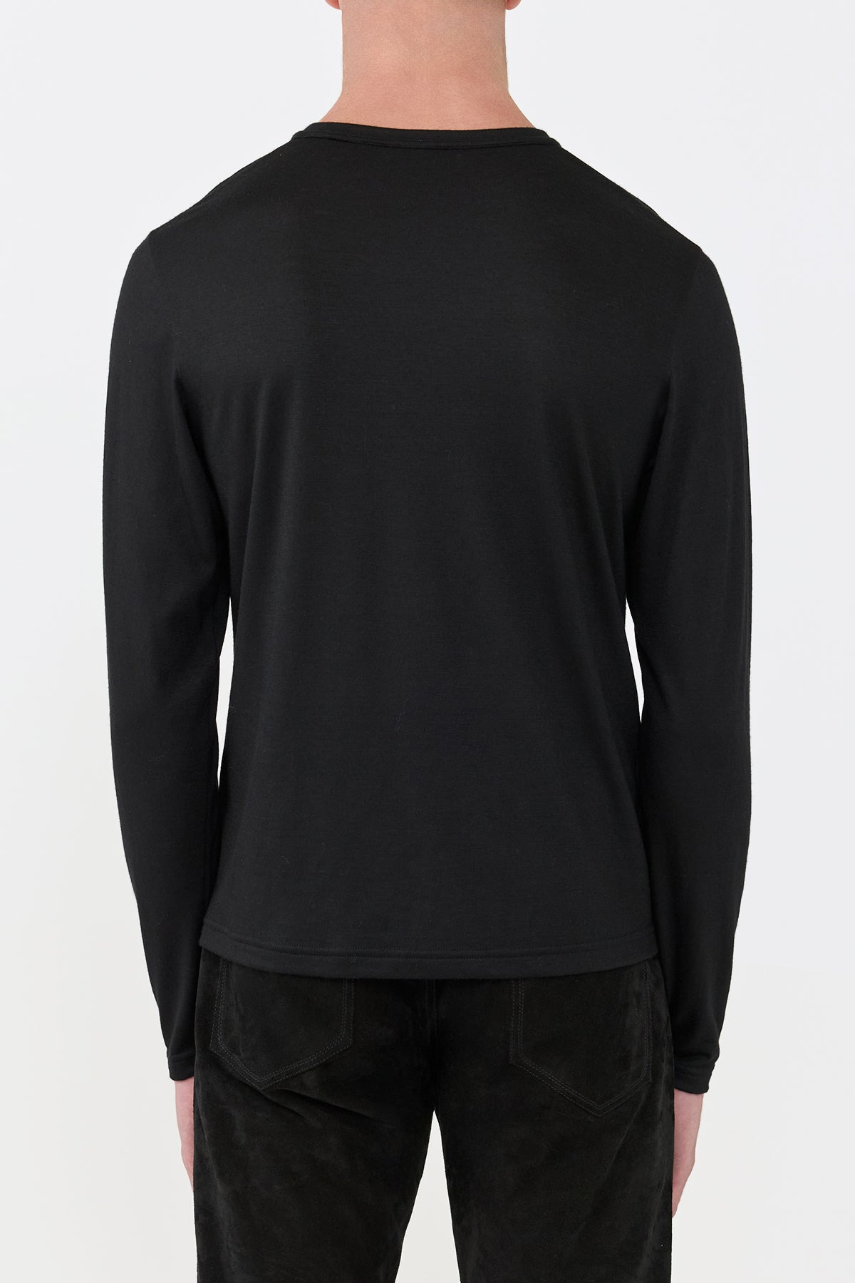 Owen Tee in Black Cashmere - 4