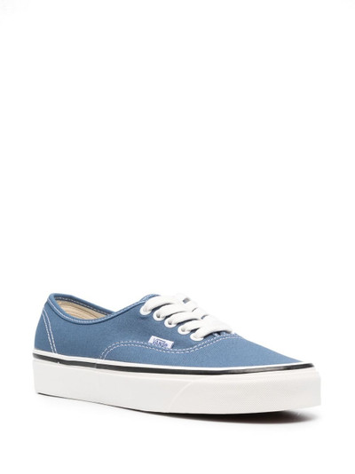 Vans low-top lace-up sneakers outlook