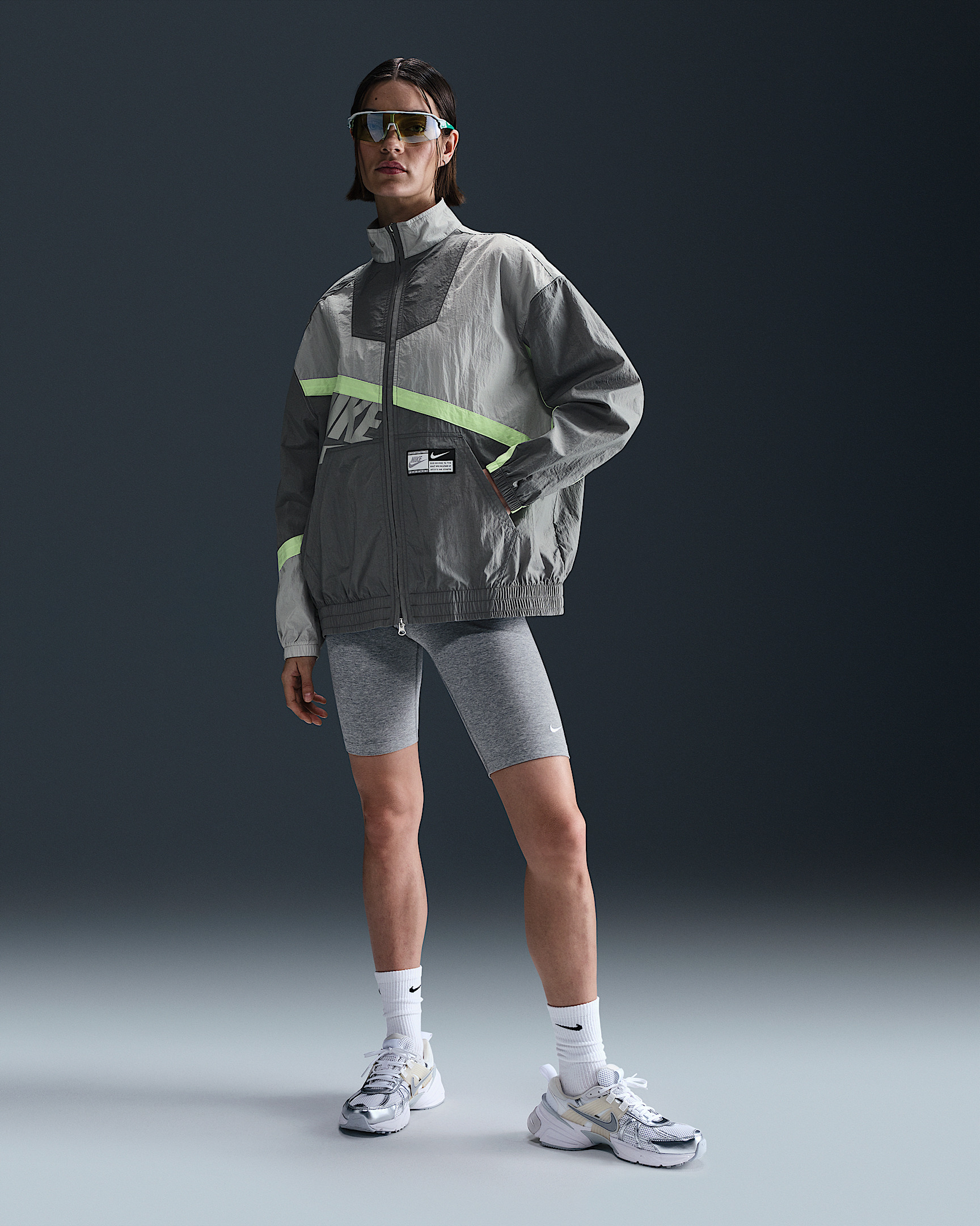 Nike Sportswear Women's Oversized Woven Jacket - 4