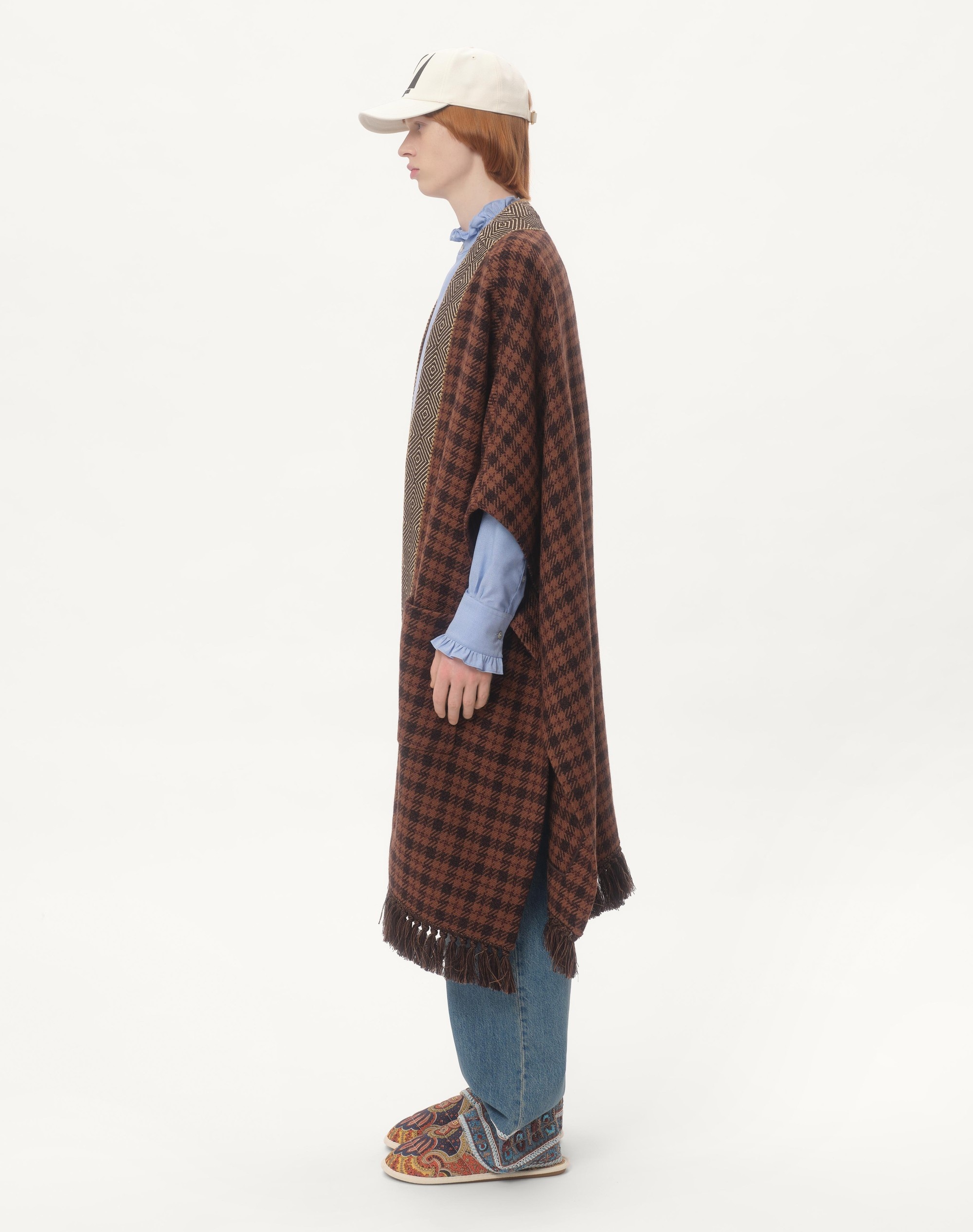 WOOL CAPE WITH JACQUARD TRIM AND TASSELS ON THE HEM - 7
