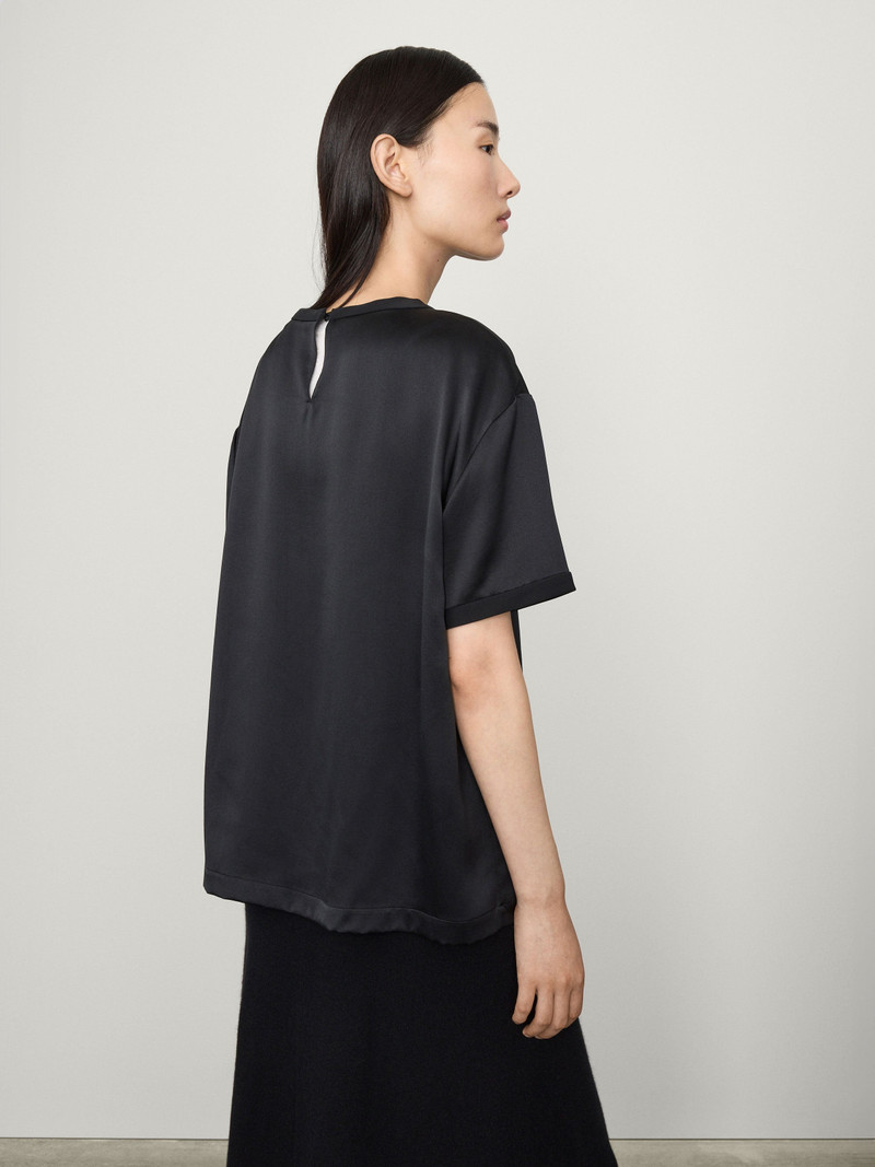 LISA YANG The Round Neck T-Shirt outlook