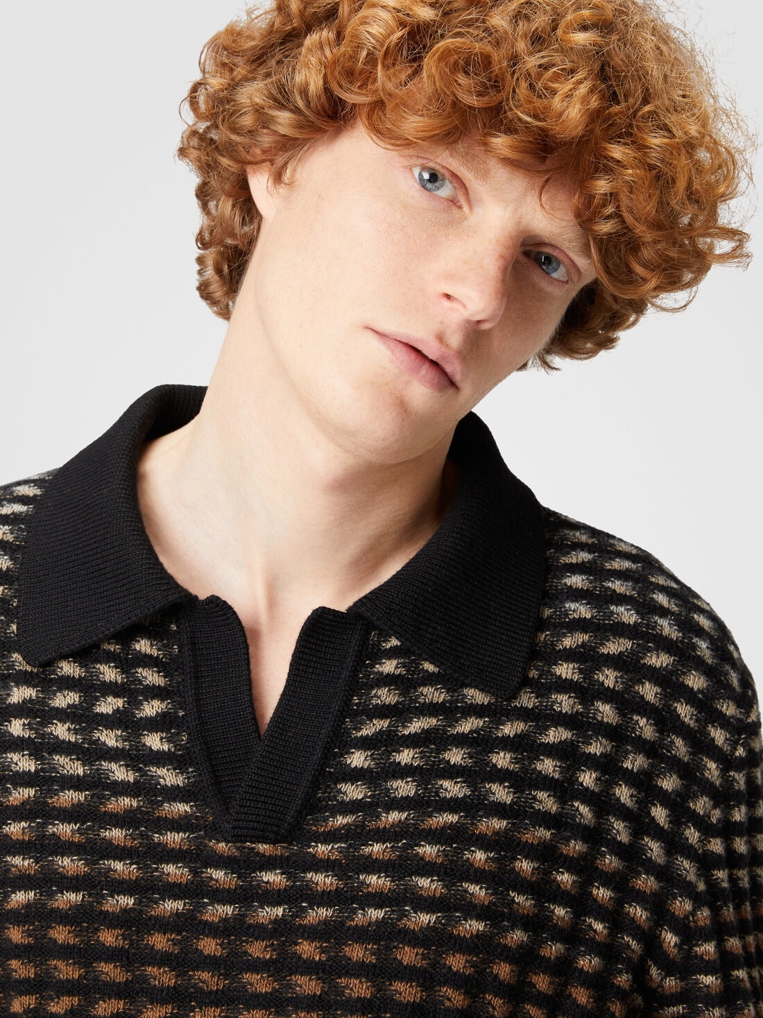 Long-sleeved polo shirt in textured virgin wool knit - 5
