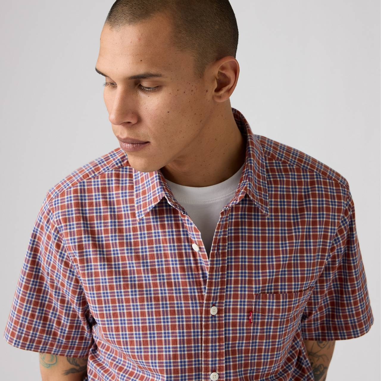 SHORT-SLEEVE CLASSIC STANDARD FIT SHIRT - 5