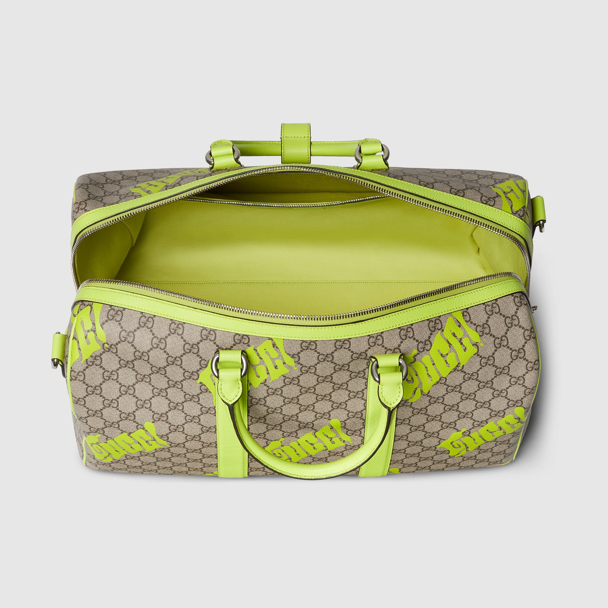 Medium duffle bag with print - 10