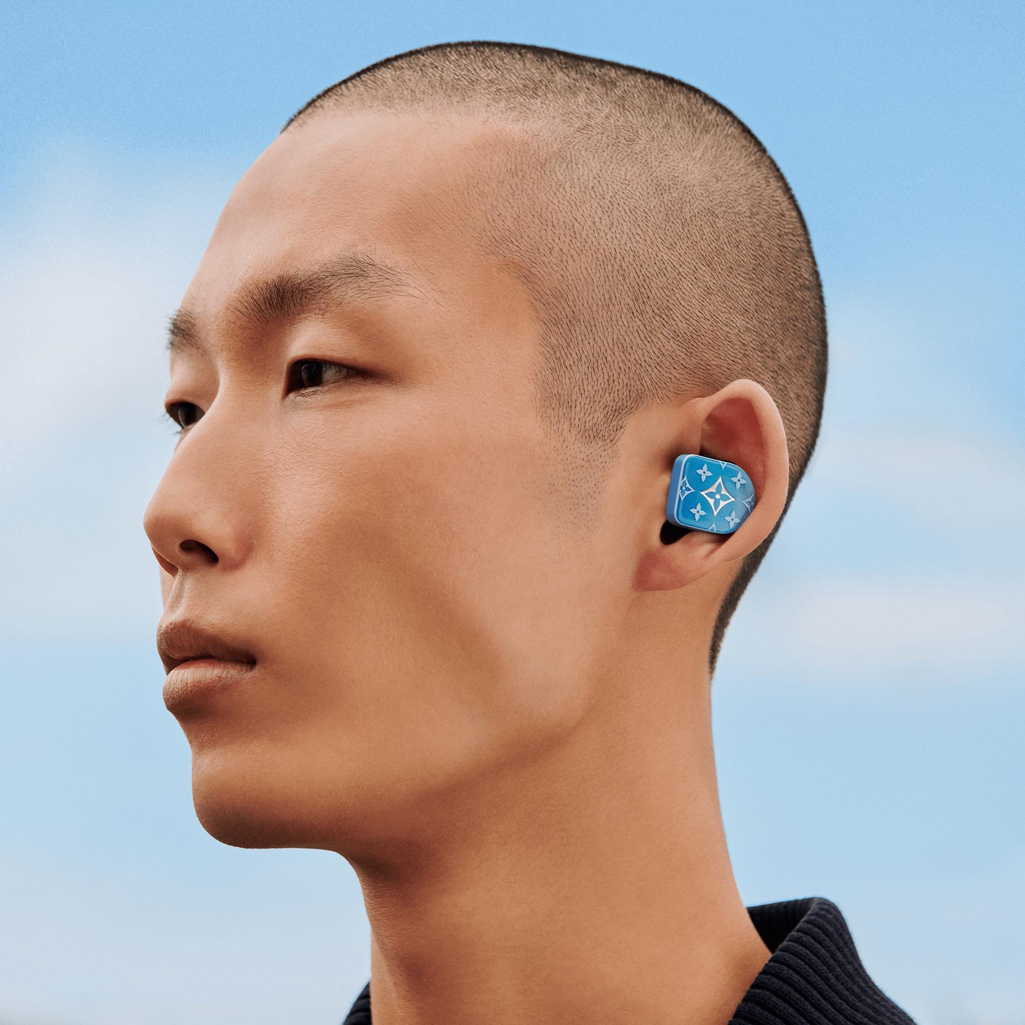 Louis Vuitton Horizon Wireless Earphones - Blue Gradient - 3