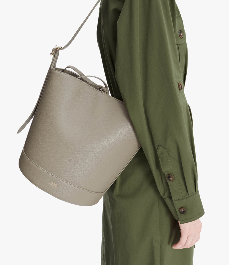 A.P.C. ANA BAG outlook