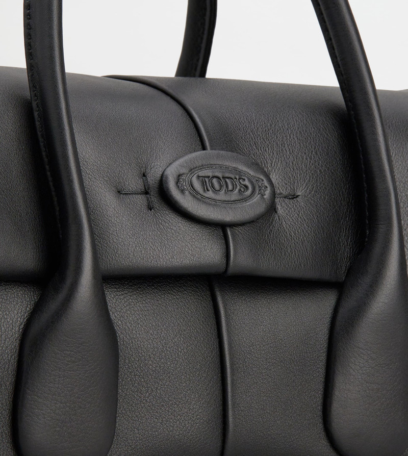 TOD'S DI BAG REVERSE FLAP IN LEATHER SMALL - BLACK 8