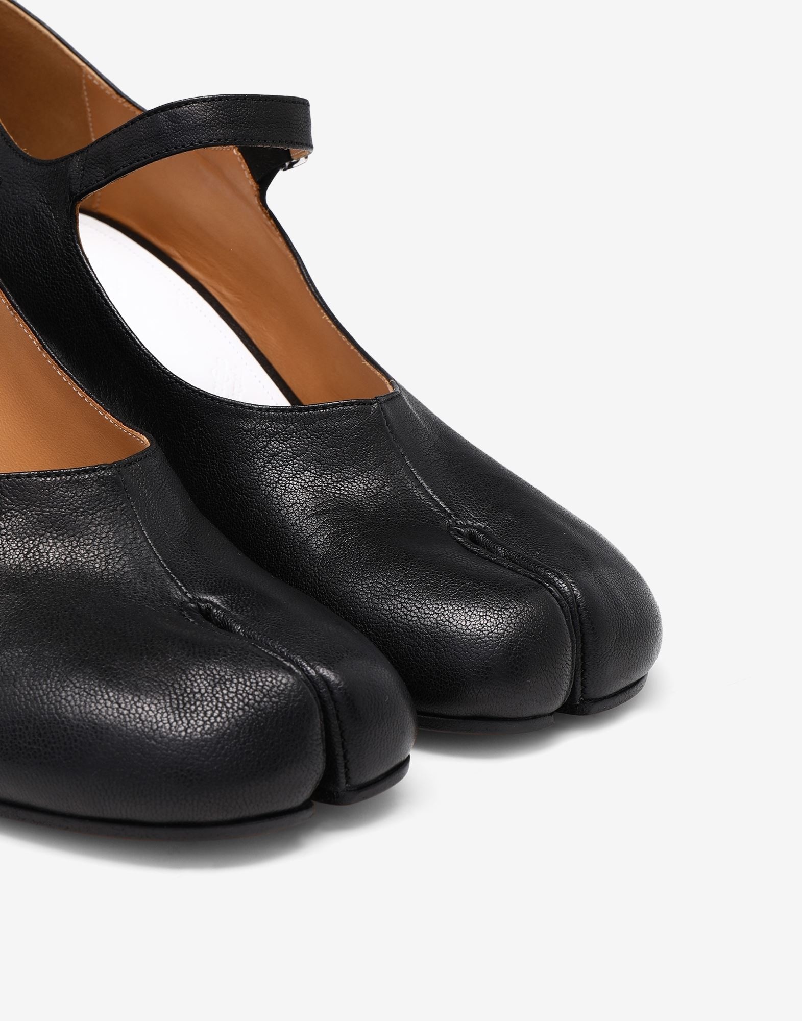 tabi mary jane pumps