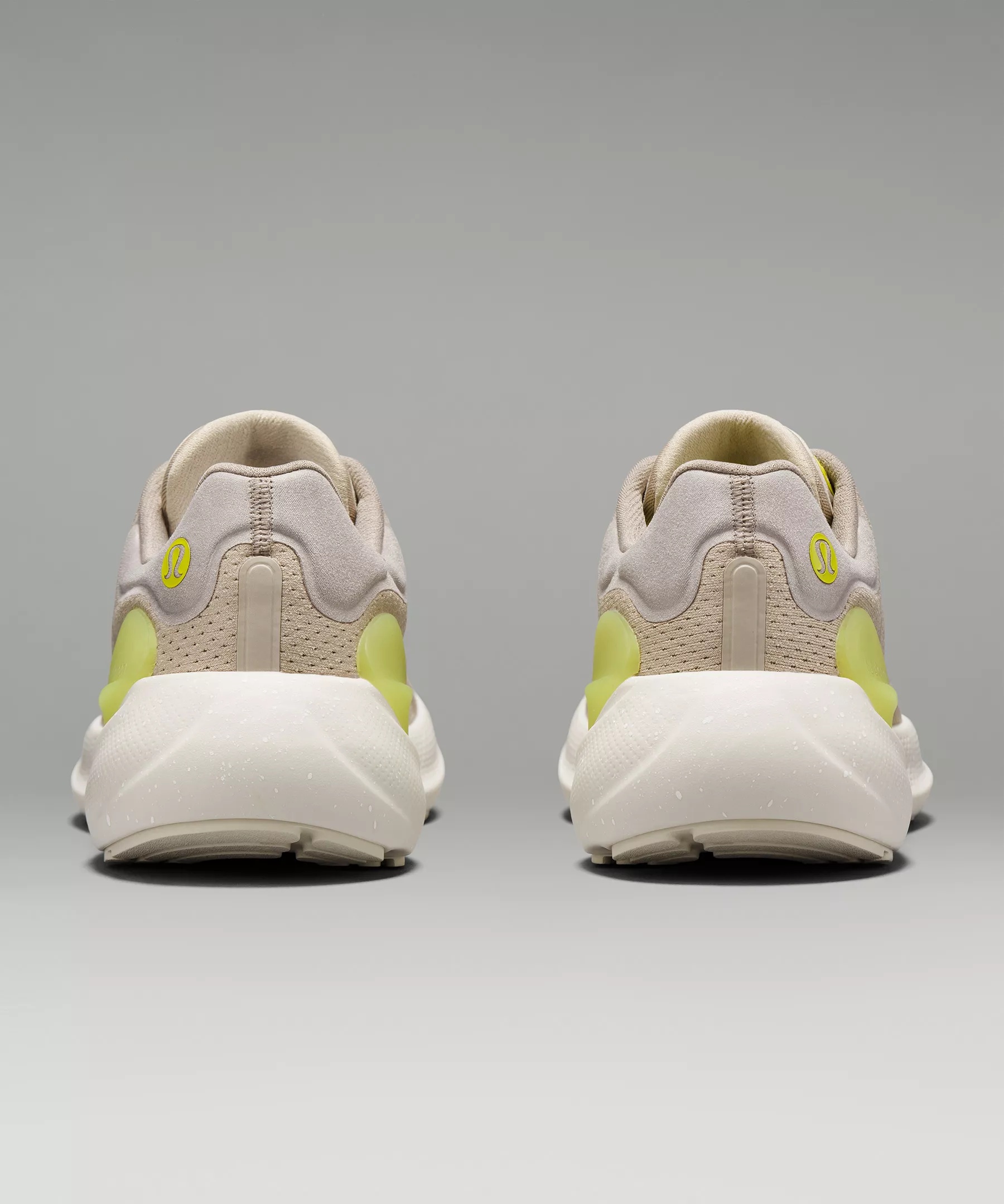 beyondfeel Men's Running Shoe - 7