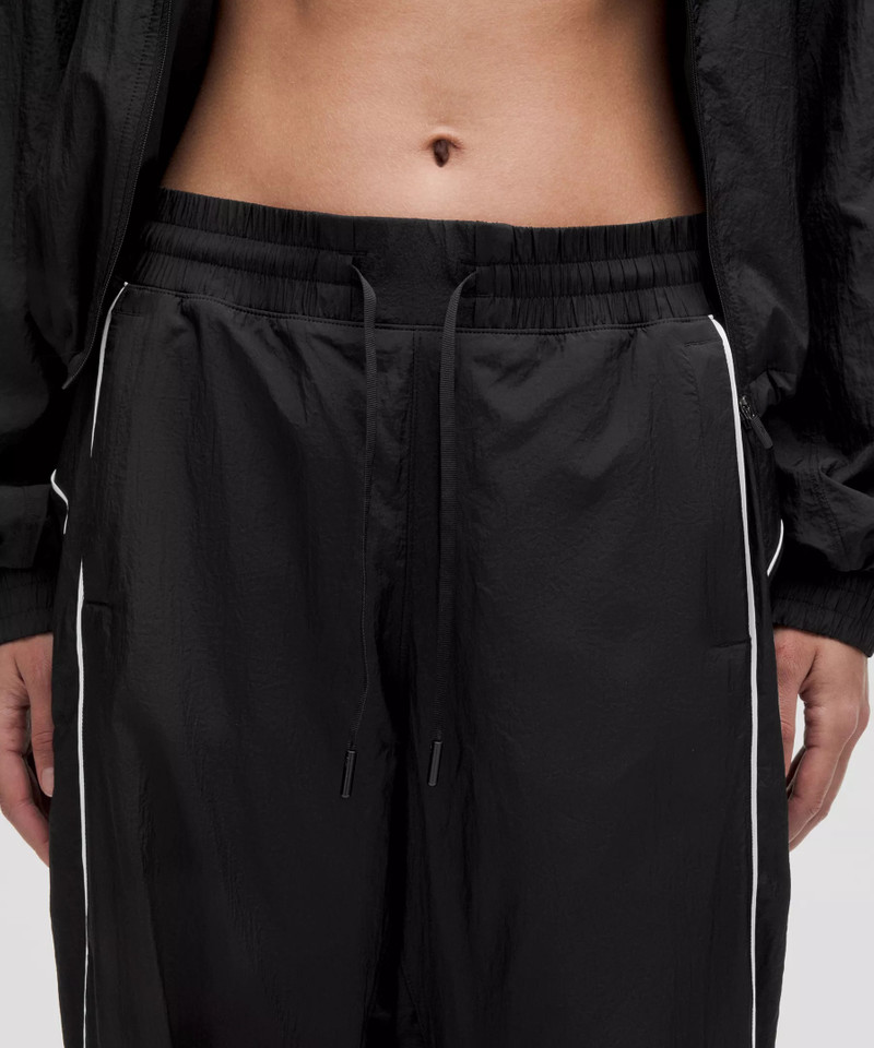 License to Train Mid-Rise Lightweight Jogger 5
