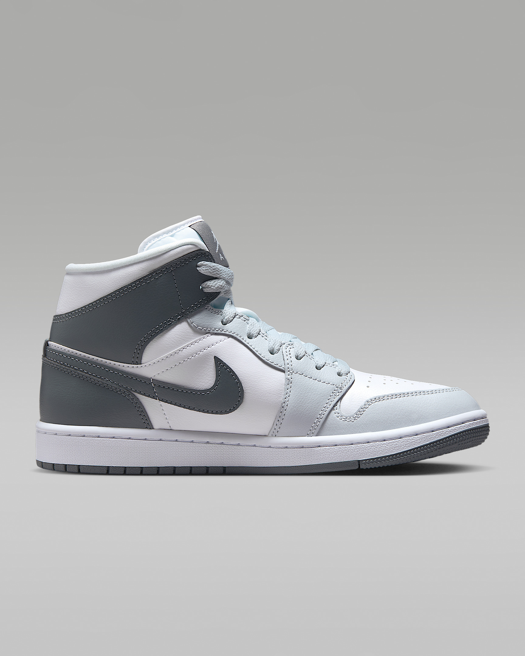 Air Jordan 1 Mid Women's Shoes - 3