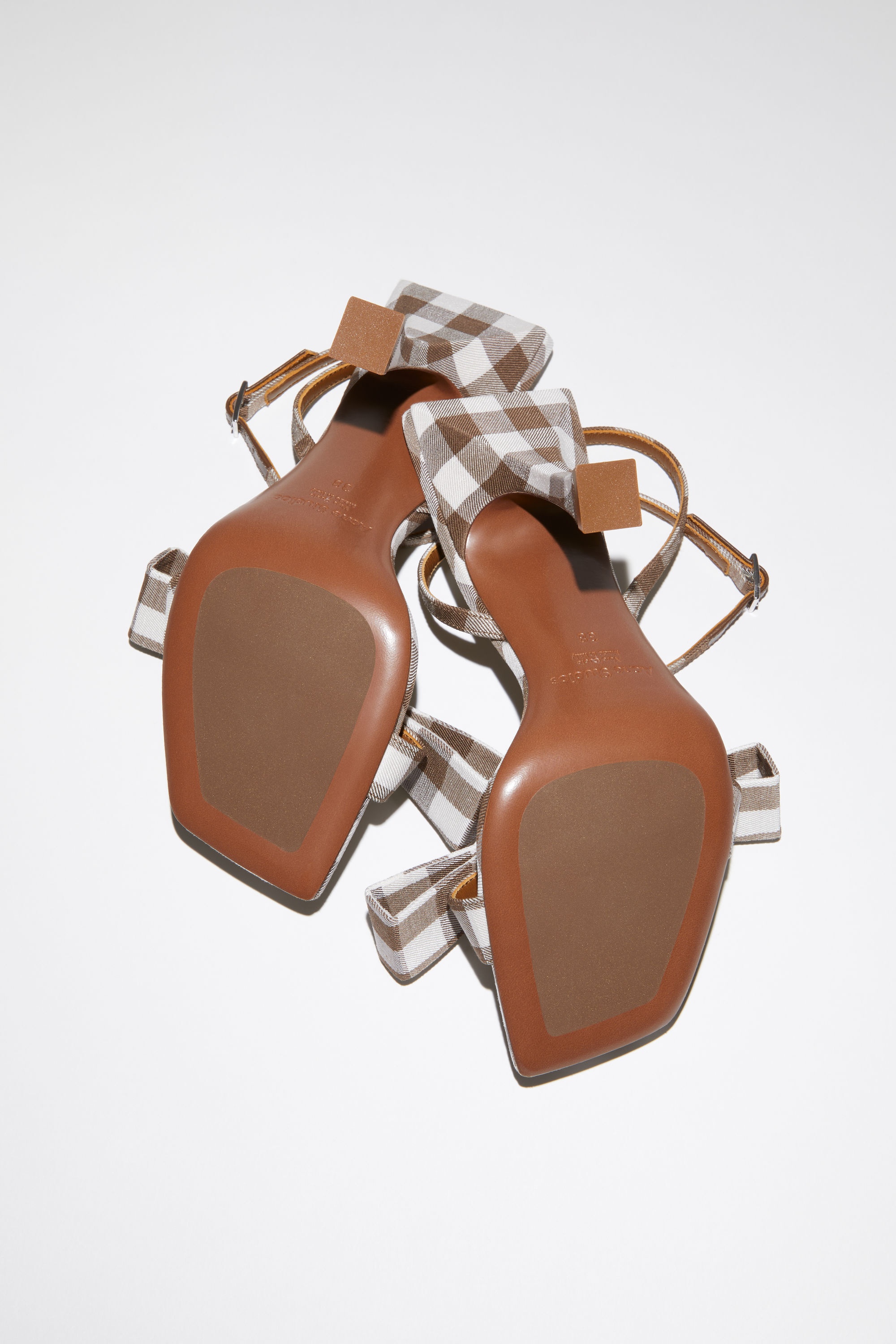High-heel strap sandal - Cinnamon Brown - 4