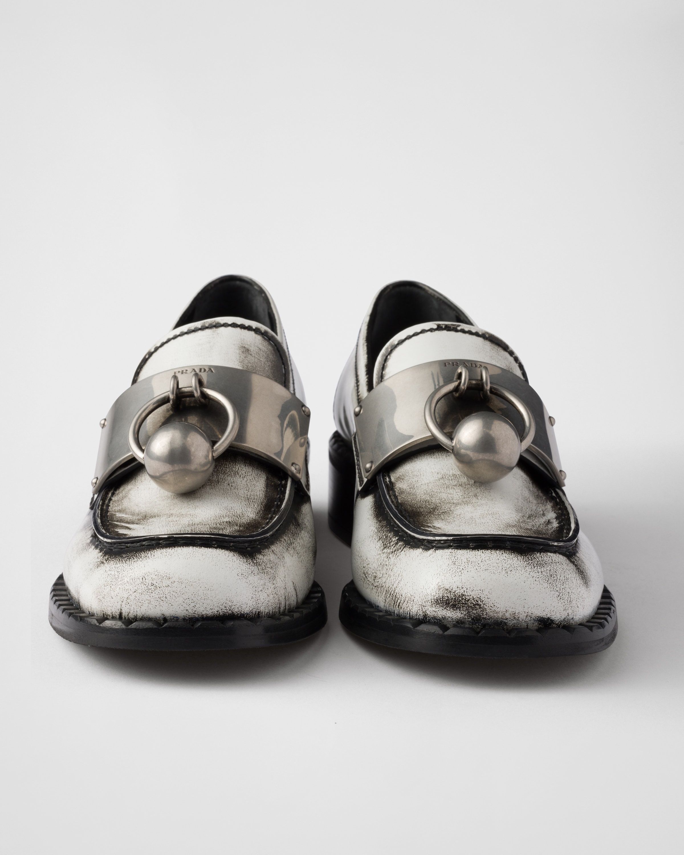 Brushed leather loafers with metal details - 6