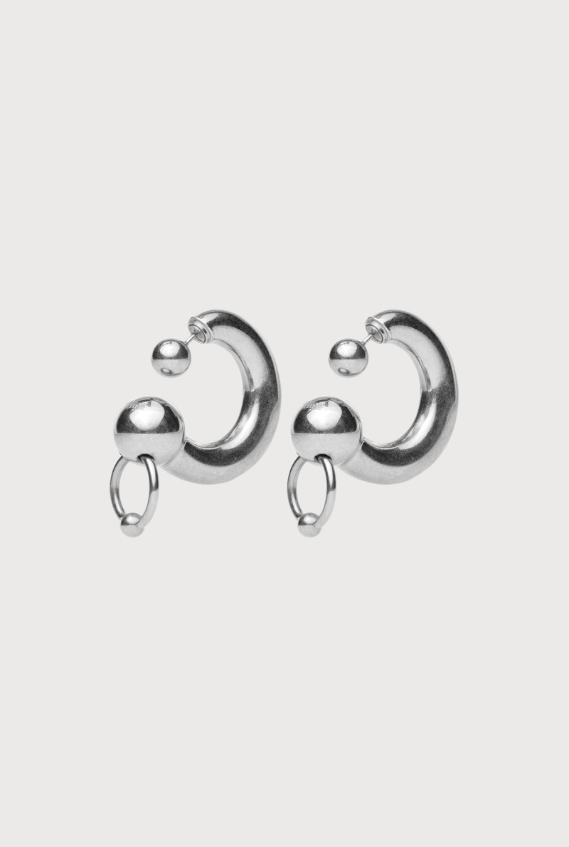 THE SILVER-TONE RING EARRINGS 1