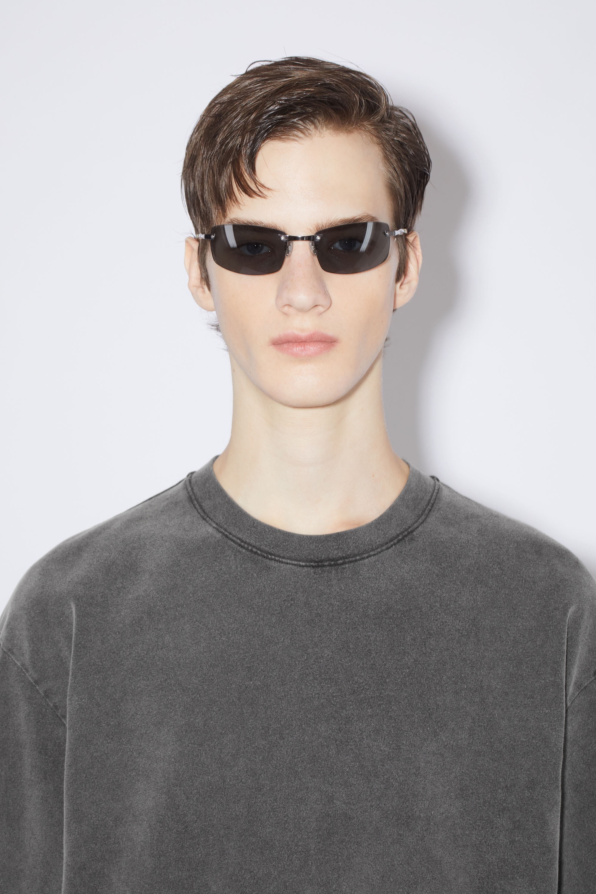 Crew neck t-shirt - Relaxed fit - Faded black - 5