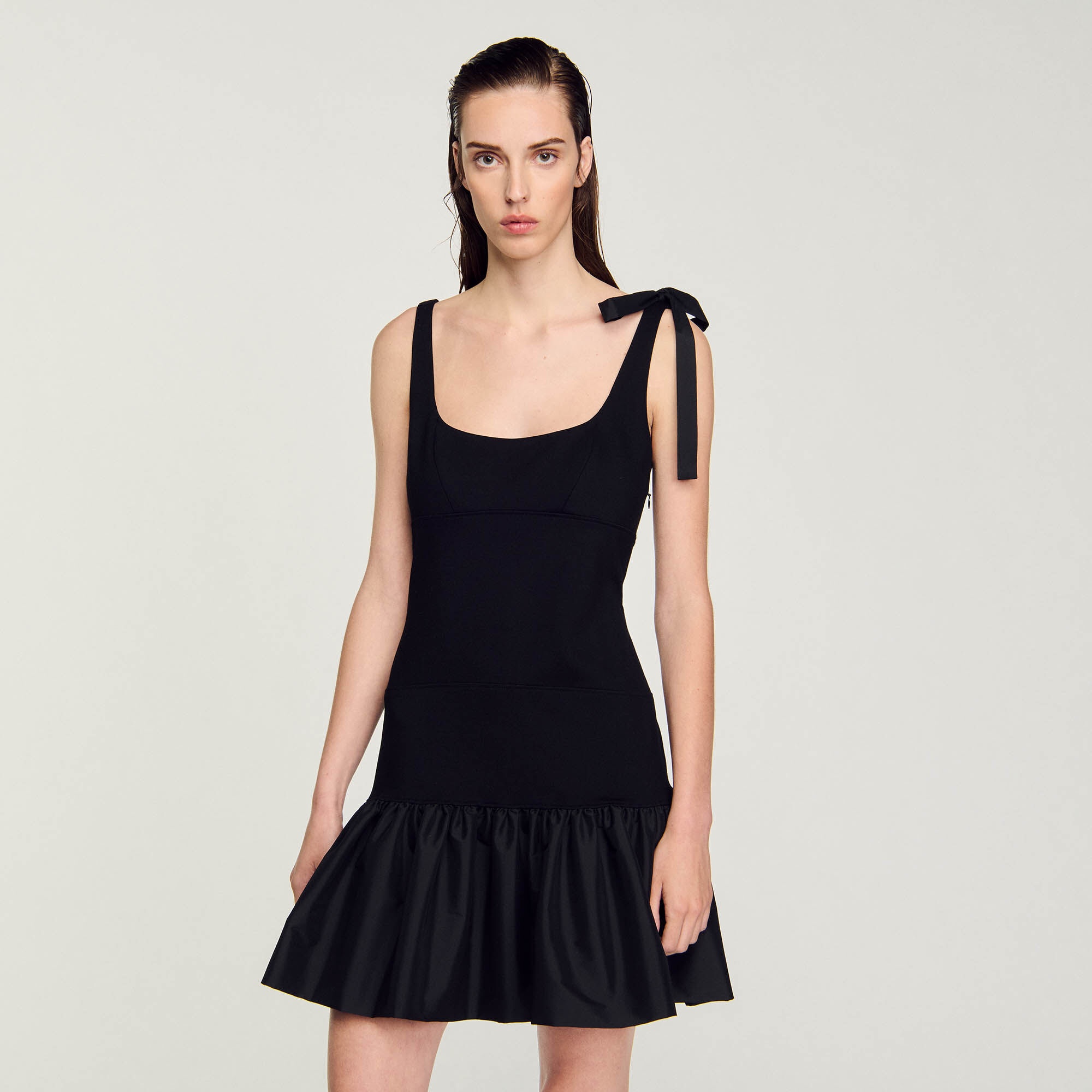 DUAL-MATERIAL SHORT DRESS - 5