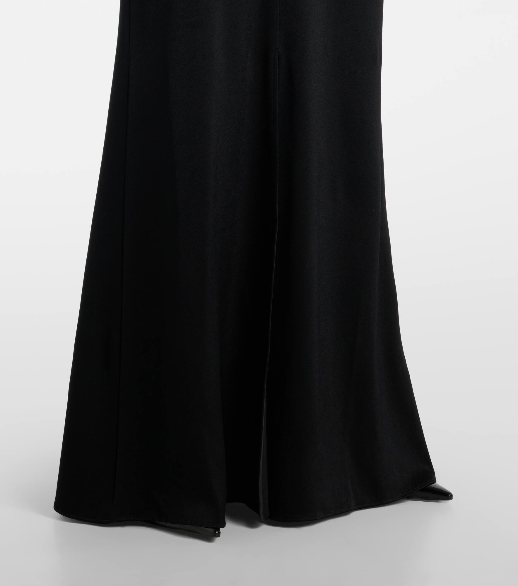 Floral-appliqué embellished satin crêpe gown - 5