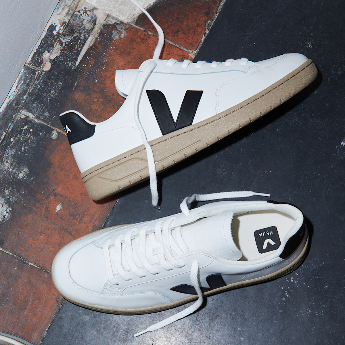 V-12 LEATHER WHITE BLACK DUNE - 4