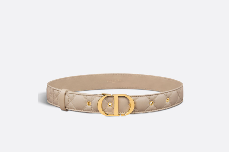 30 Montaigne Belt 1