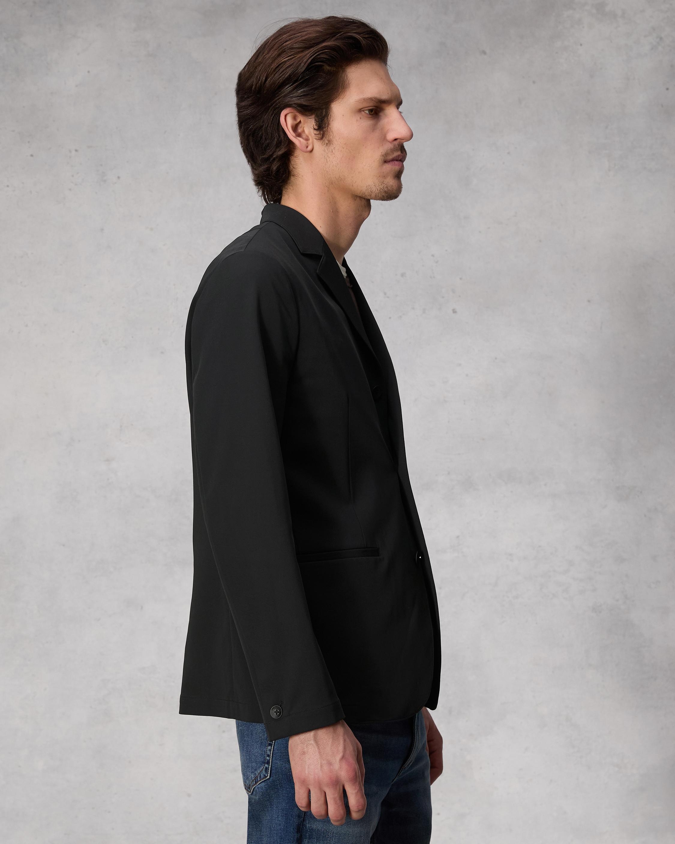 Achilles Blazer
Tailored Fit - 4