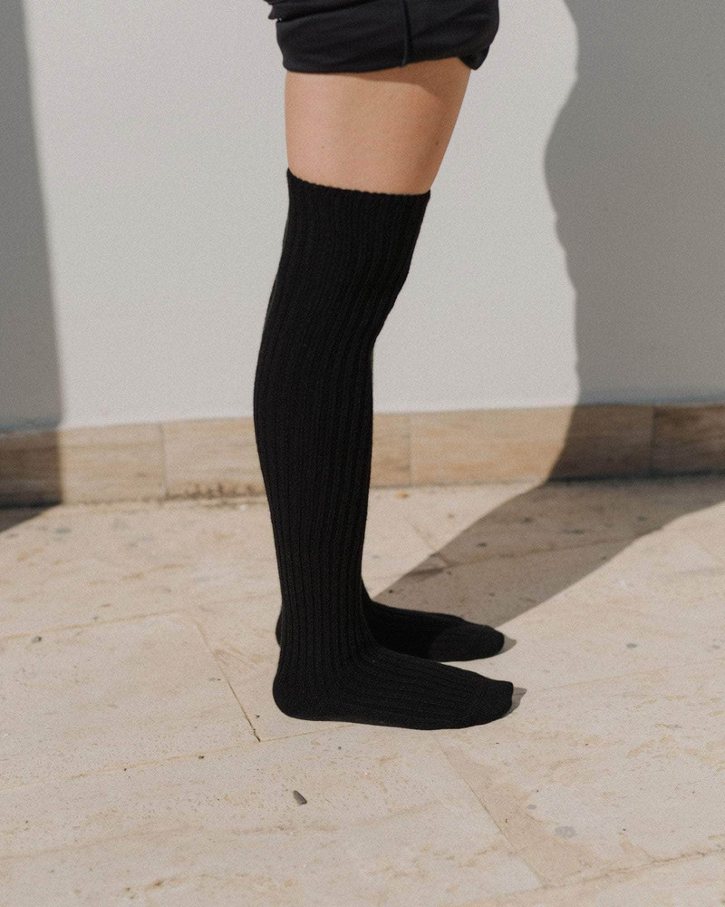 BASERANGE Overknee Socks - Recycled Cashmere Rib outlook