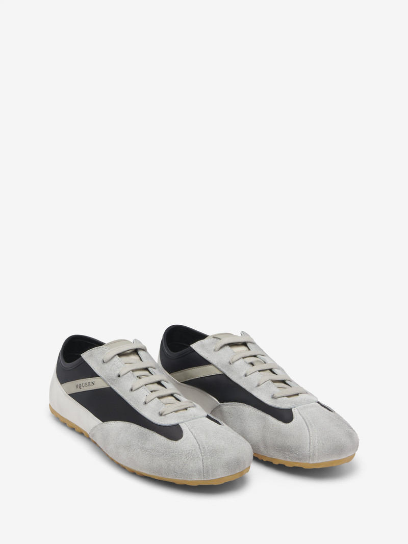 Alexander McQueen Boxe Sneaker outlook