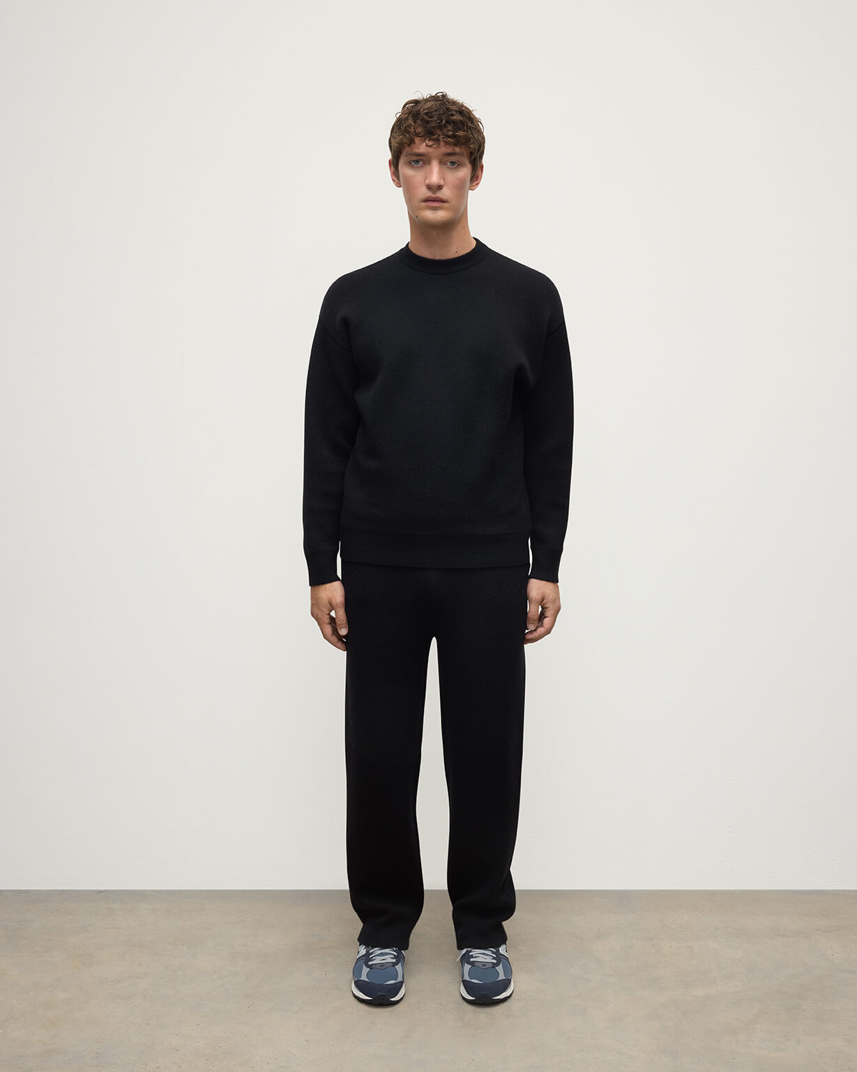 Double Faced Black Sweatshirt - 2