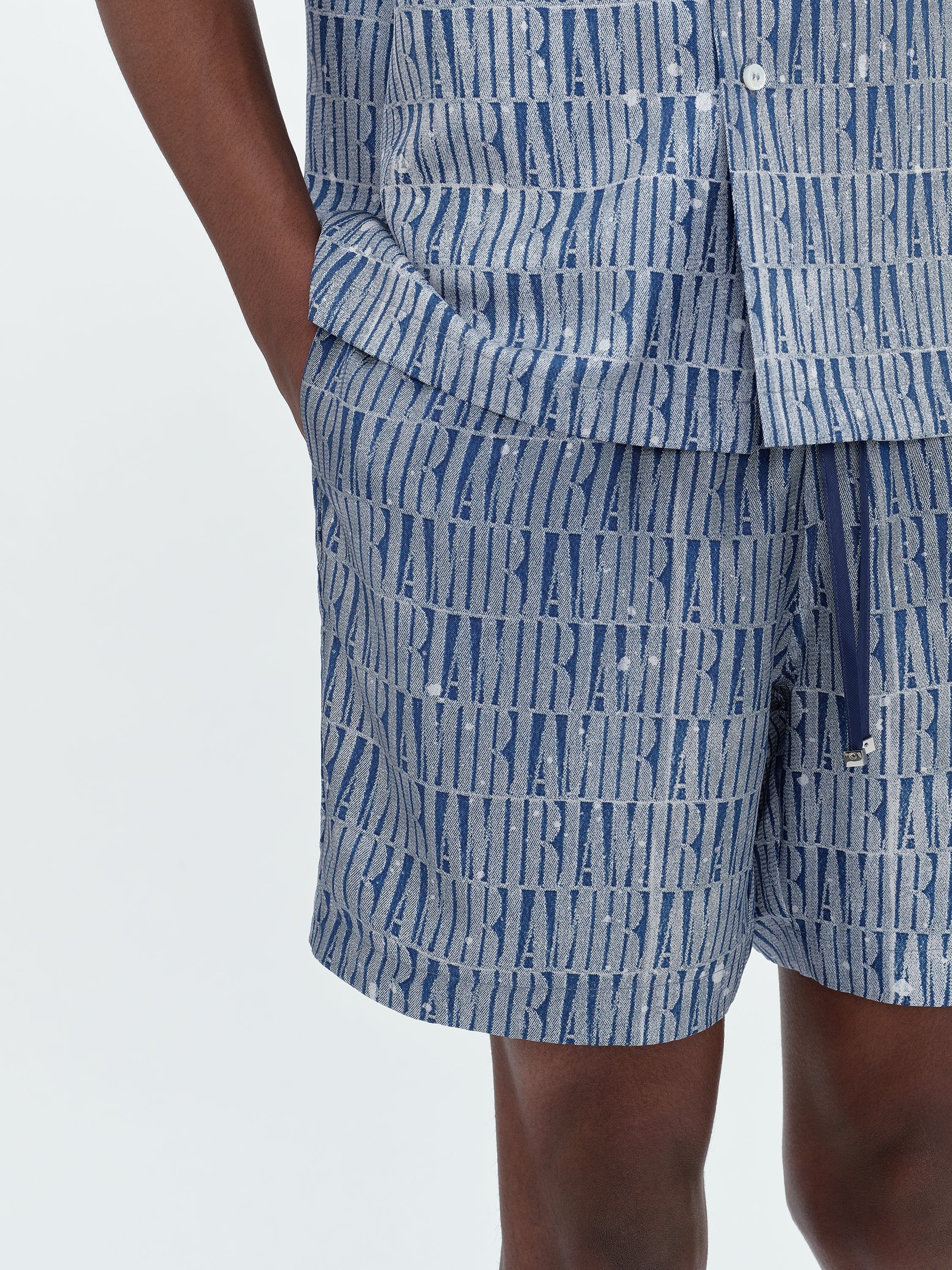 AMIRI GRADIENT SHORT - 6