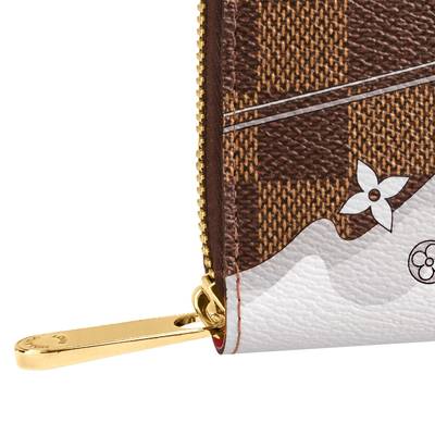 Louis Vuitton Zippy Wallet outlook