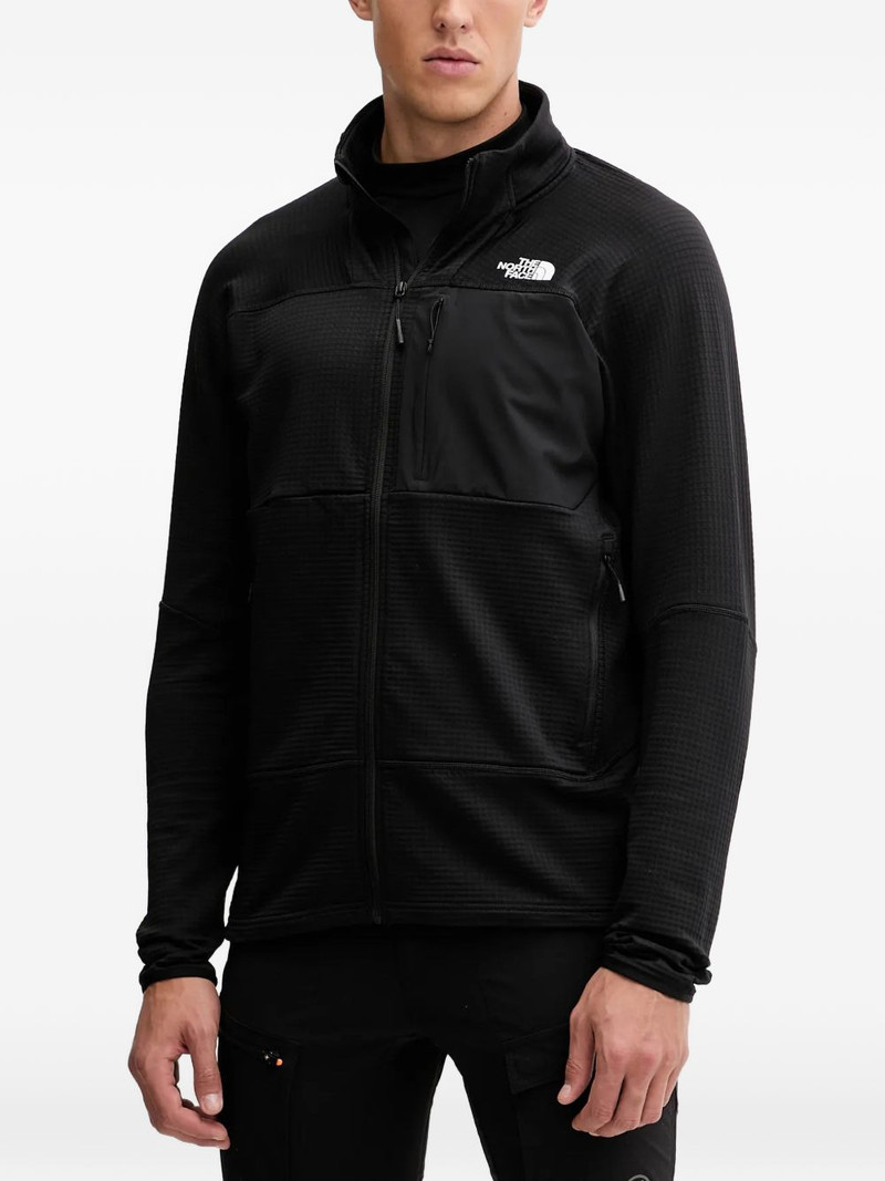 long-sleeved zip-up sweatshirt 1