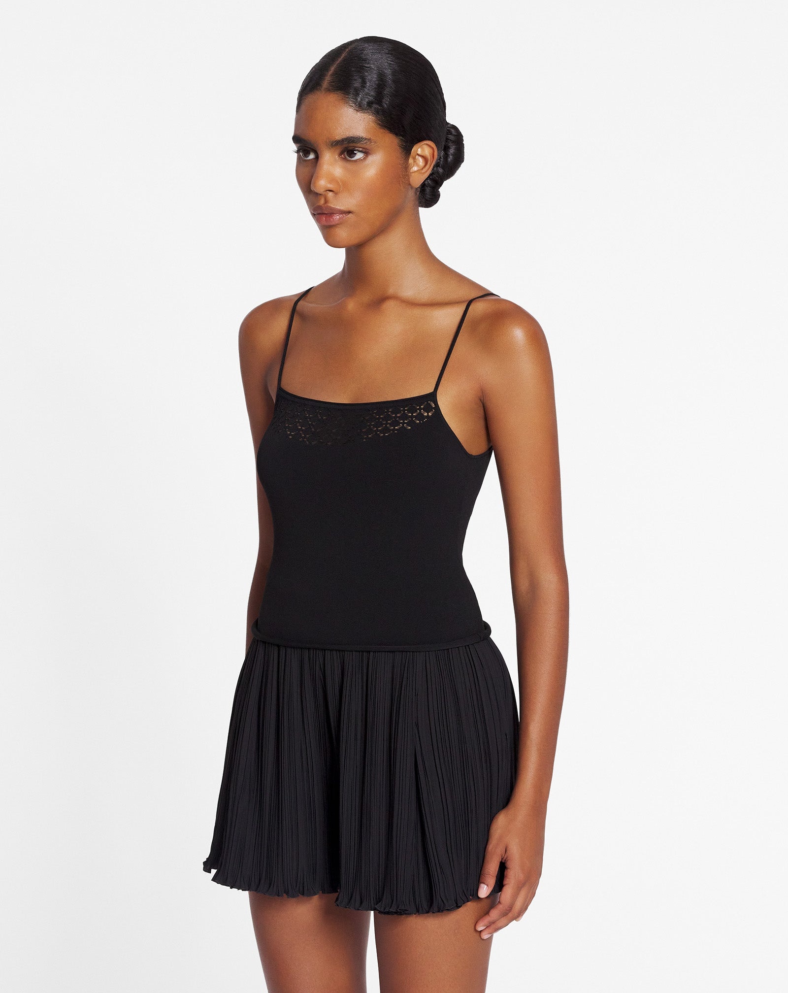 TANK TOP WITH LACE DETAIL - 3