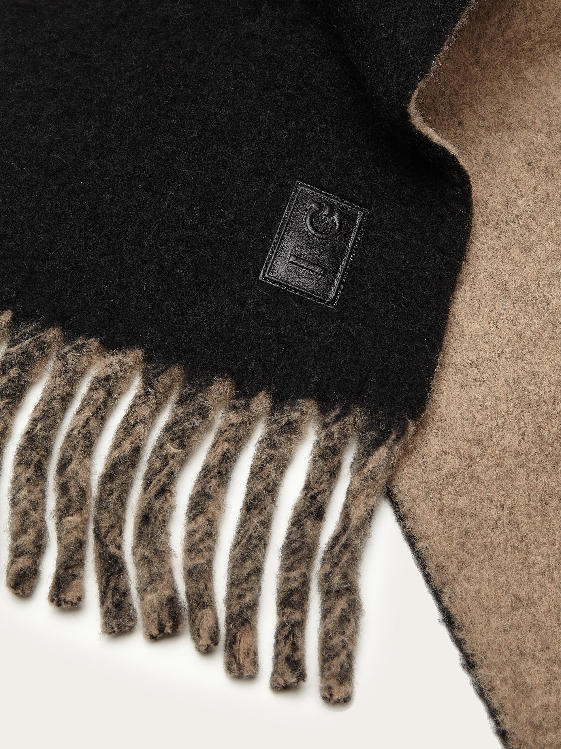 Double scarf with fringing - 4
