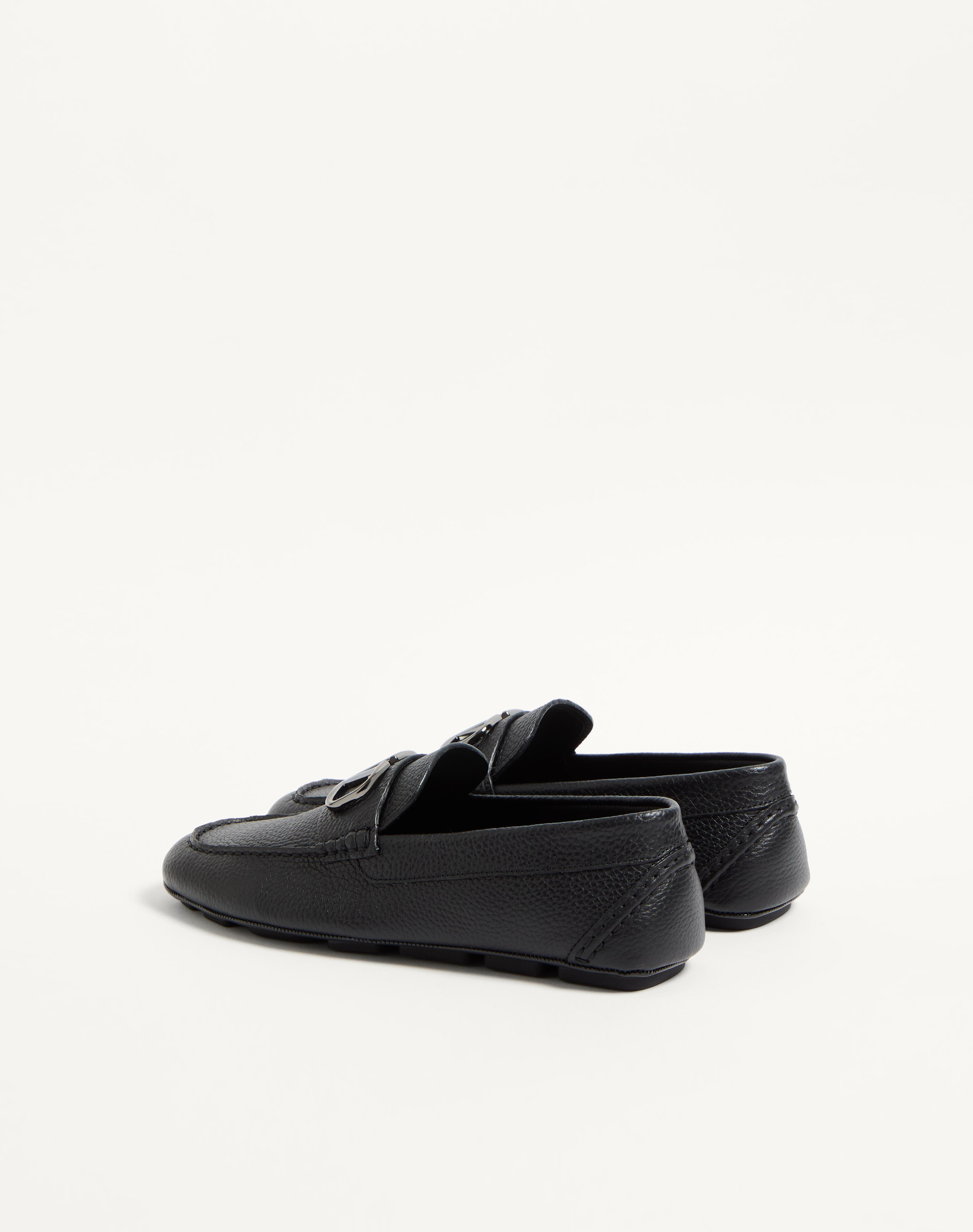 VLOGO SIGNATURE GRAINY CALFSKIN DRIVING SHOE - 5