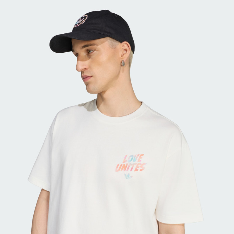 LOVE UNITES GRAPHIC TEE 8