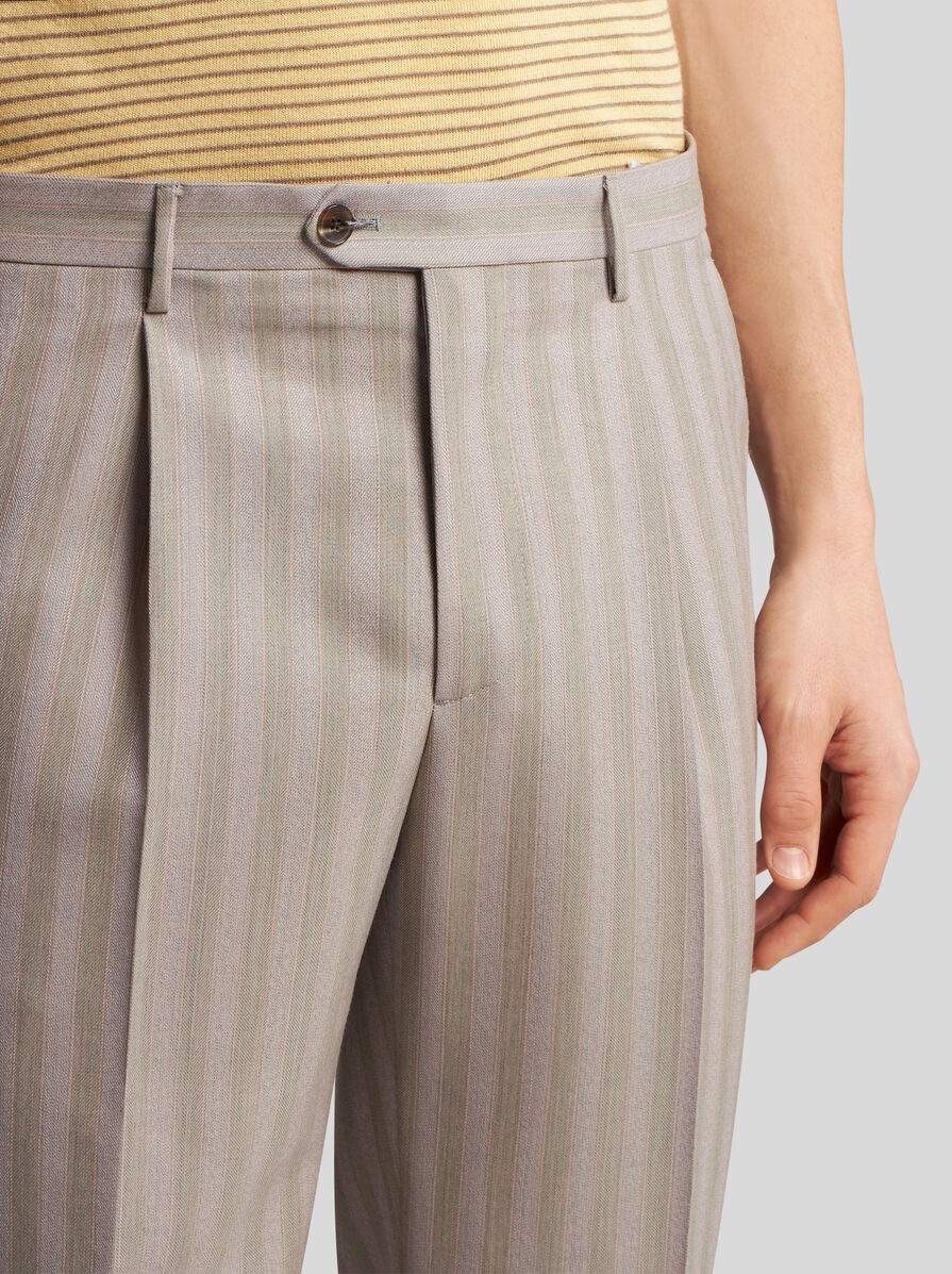 STRIPED TROUSERS WITH PLEATS - 3