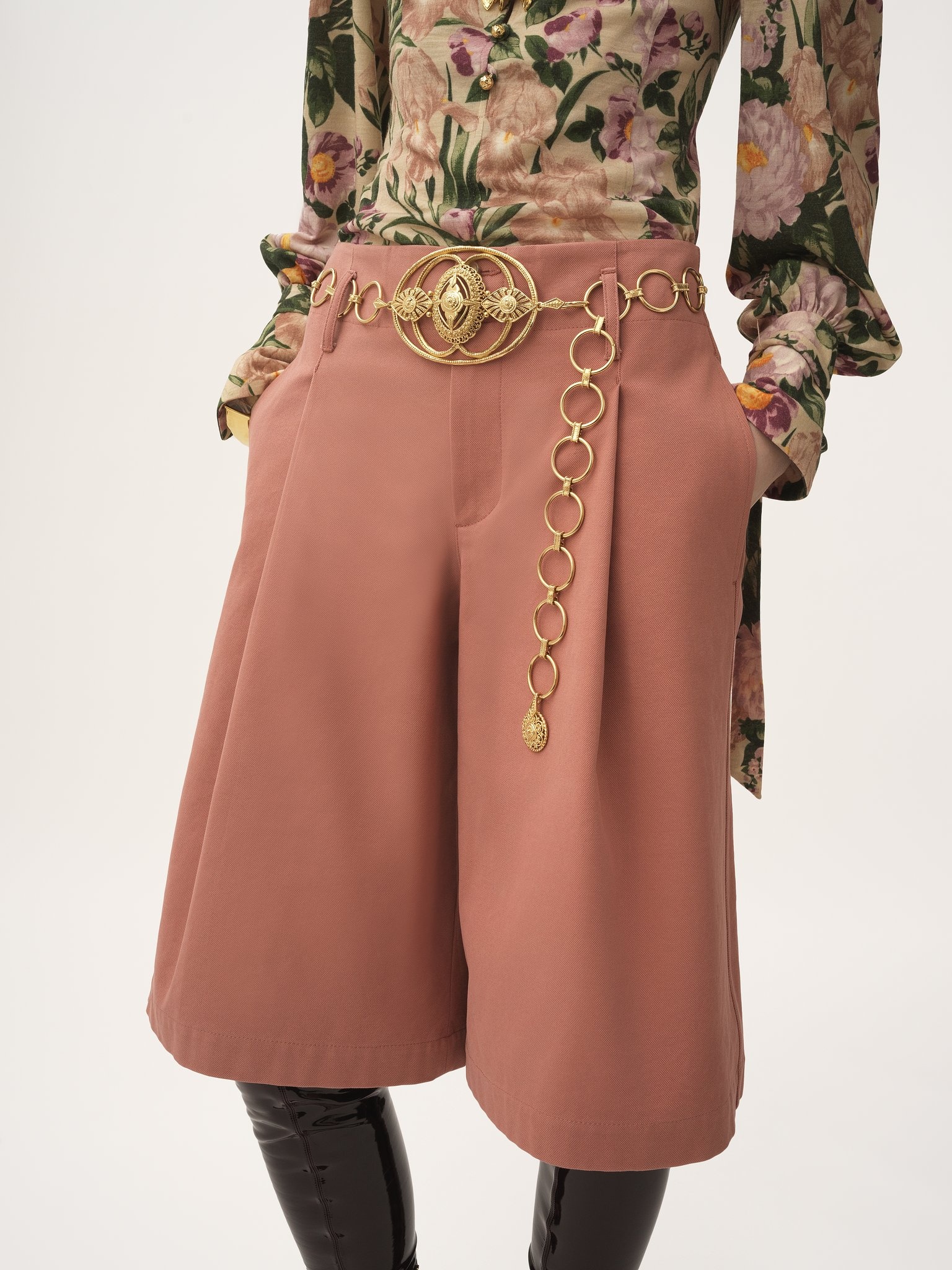 HIGH-RISE WIDE-LEG BERMUDA SHORTS IN COTTON - 4