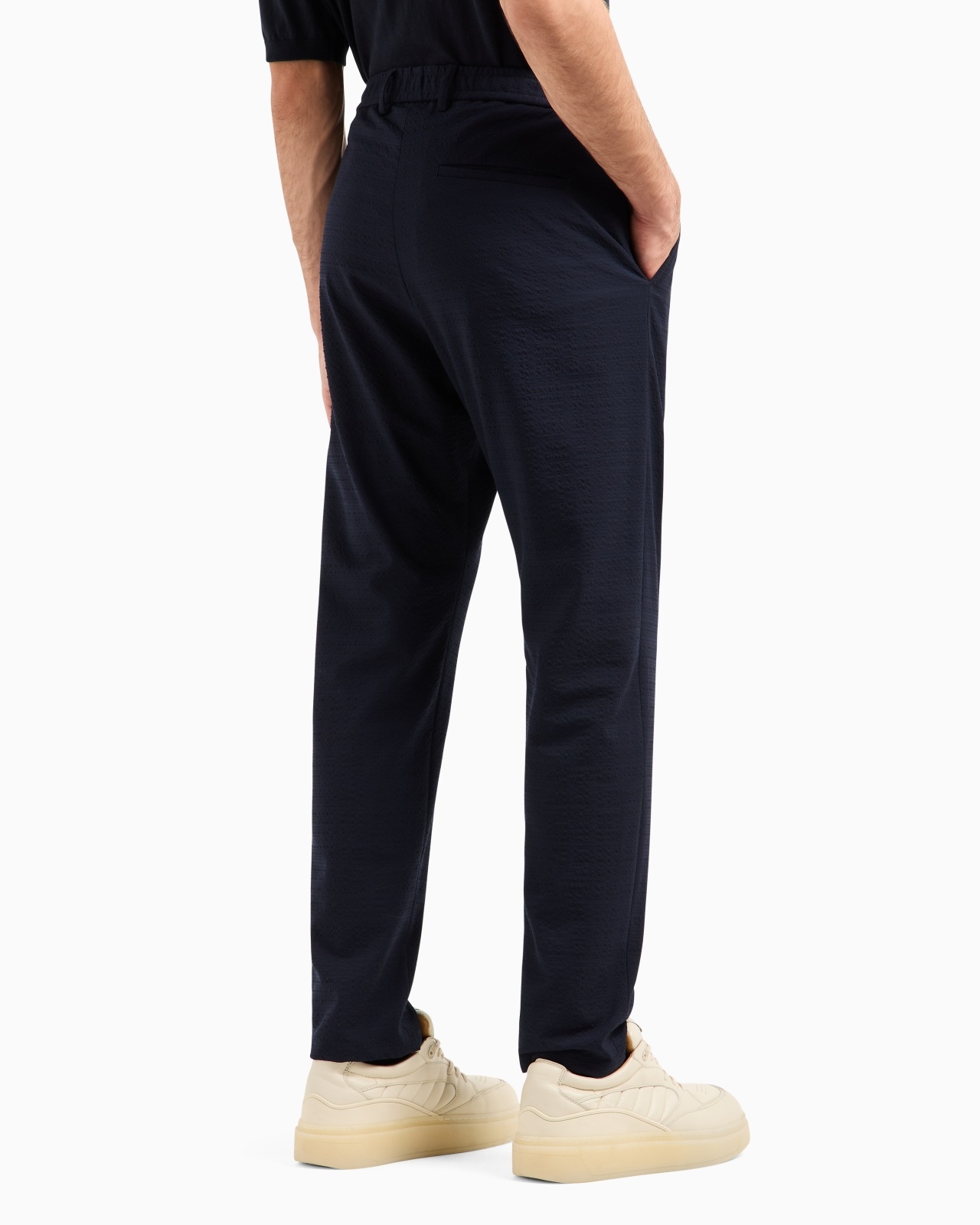 PLEATED TECHNICAL SEERSUCKER FABRIC TROUSERS - 3