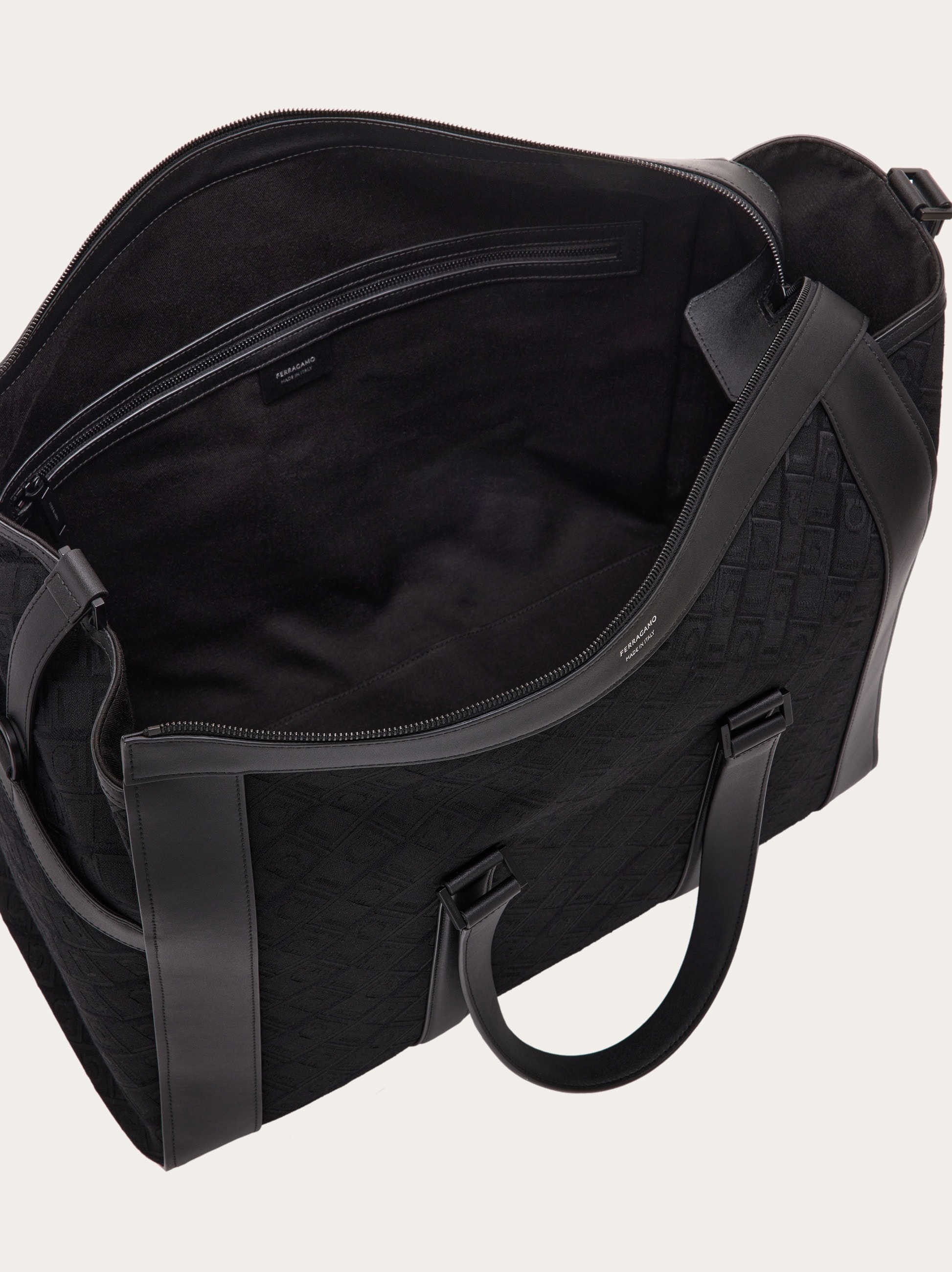 Travel bag 4