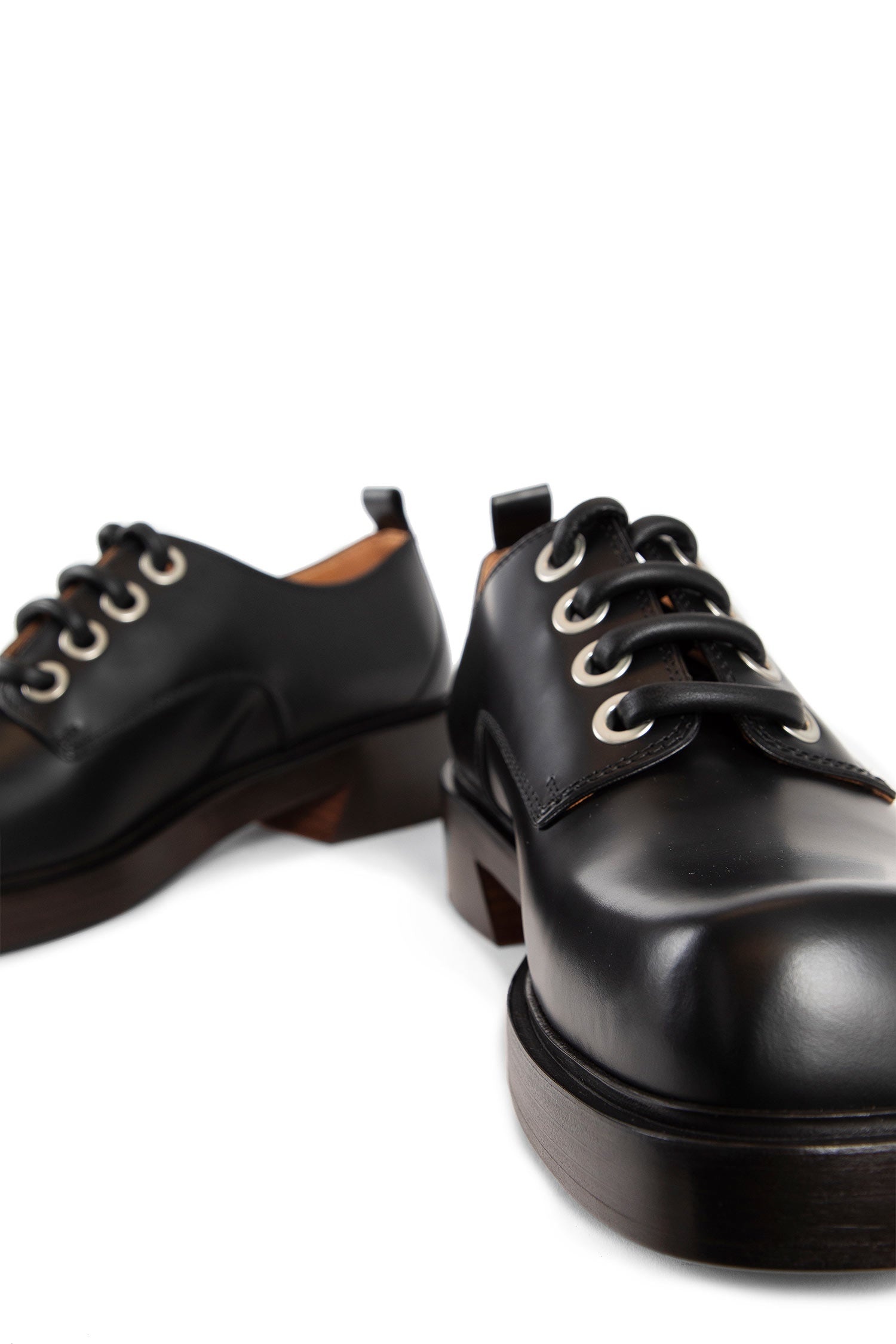 Lace-Up-Derby-Shoe - 6