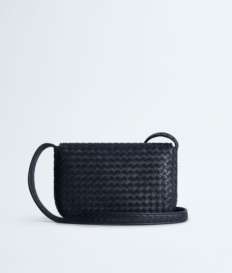 Bottega Veneta Veneto Messenger outlook
