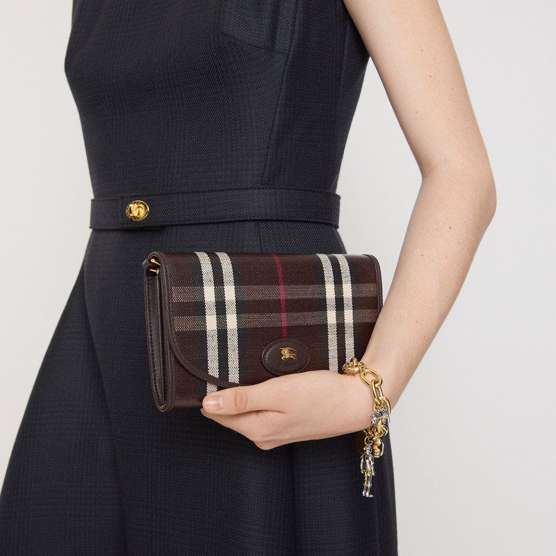 Highlands Chain Strap Wallet​ 3
