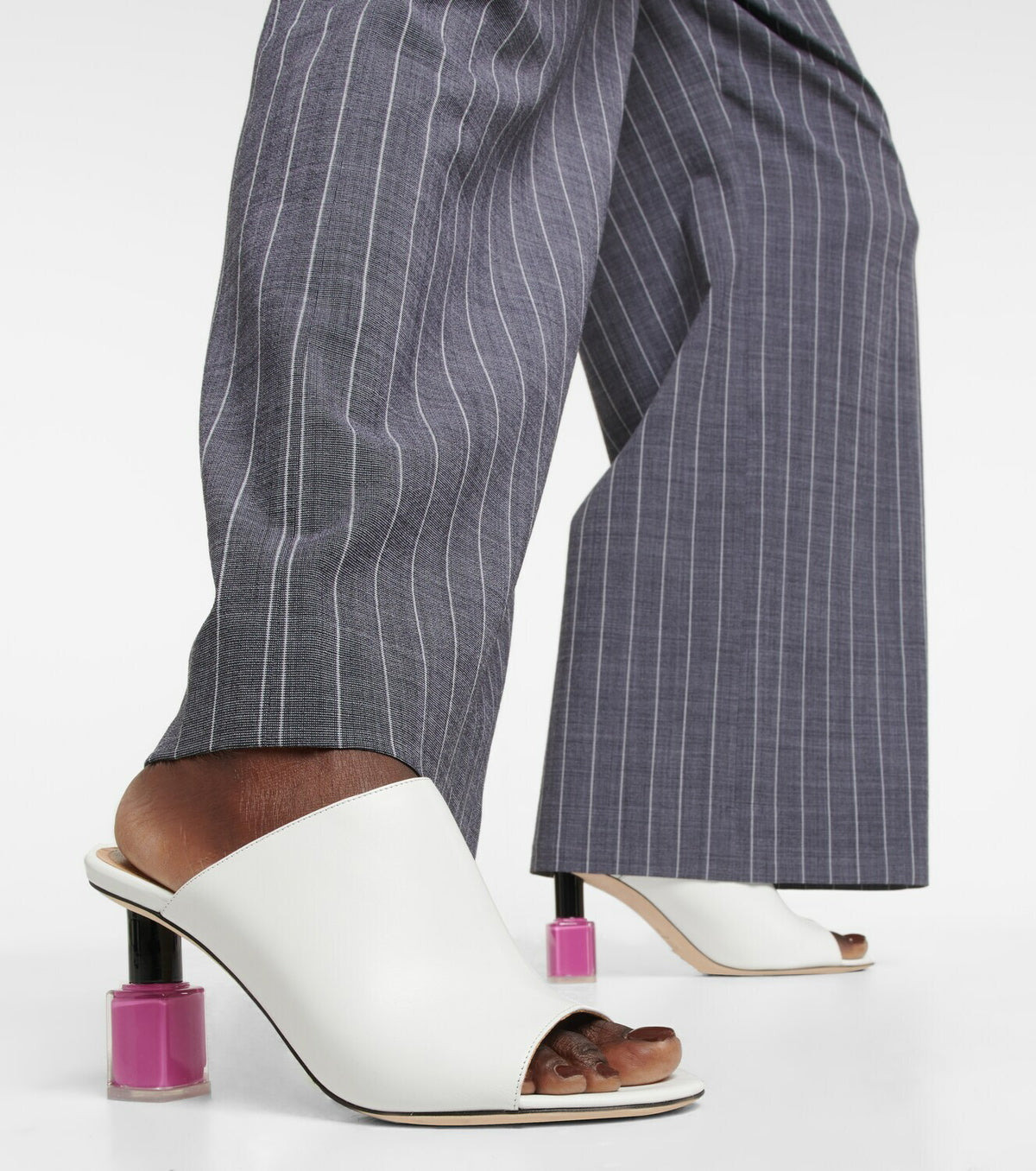 Loewe Women White Leather Nail Polish Mules - 3